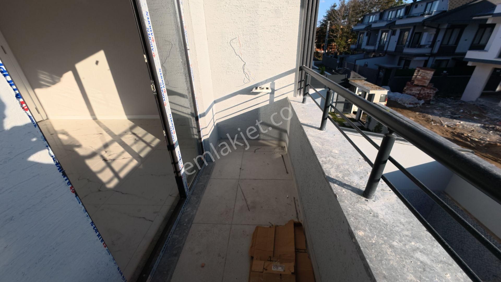 Kocaali De Havuzlu Ön Cephe 4+1 Villa - Görsel 31