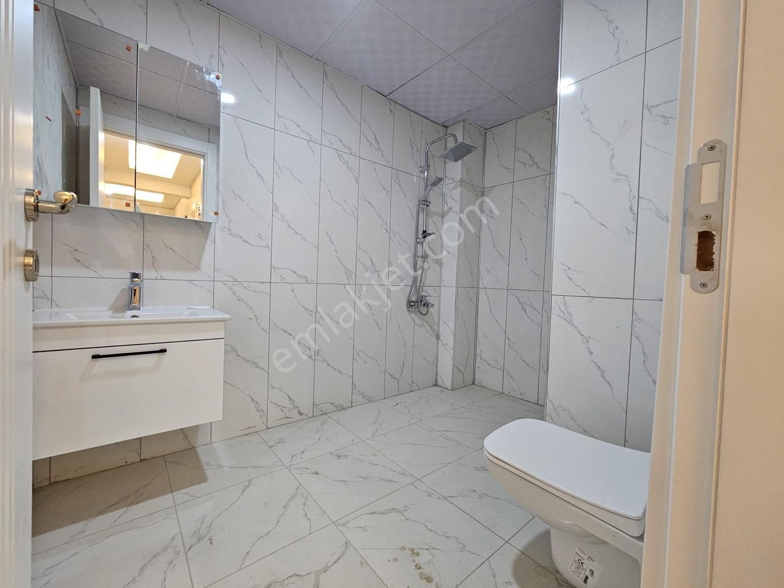 İsa Kavak Gayrimenkul'den Bahçeşehir’de Satılık 3+1 Daire - Görsel 11