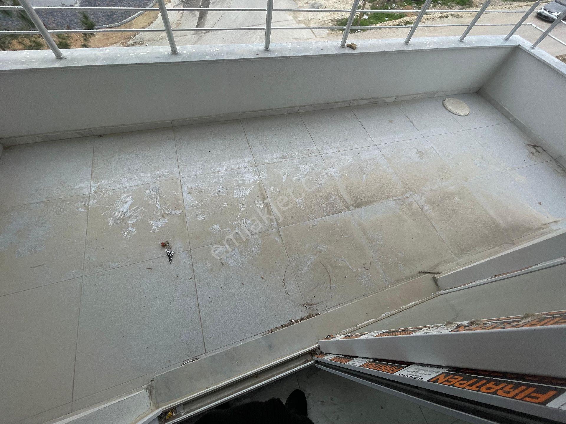 Ra Gayrimenkul Kırklarsırtı İncirlikuyu Tarafı Göl Evleri Civarı Sıfır 4+1 Daire - Görsel 32