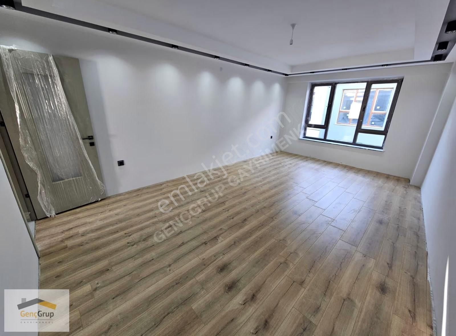 *genç Grup* Batıkent Mh Yerden Isıtma E.banyo Özel Garaj Lüx 3+1 - Görsel 13