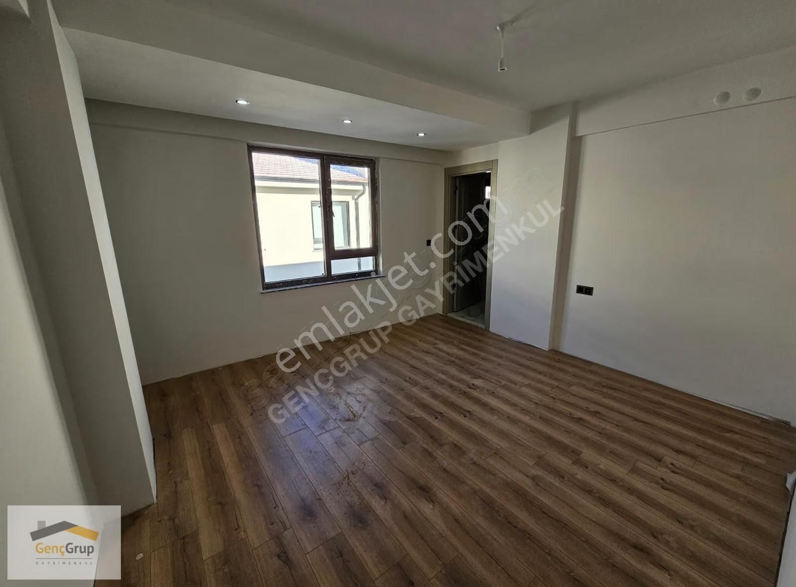 *genç Grup* Batıkent Mh Yerden Isıtma E.banyo Özel Garaj Lüx 3+1 - Görsel 14