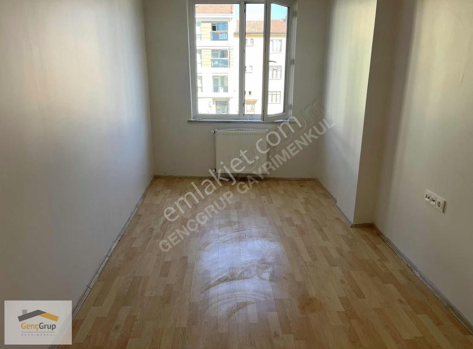 *genç Grup* Çamlıca Kapalı Pazar Yakını Arakat Çift Balkonlu 2+1 - Görsel 16