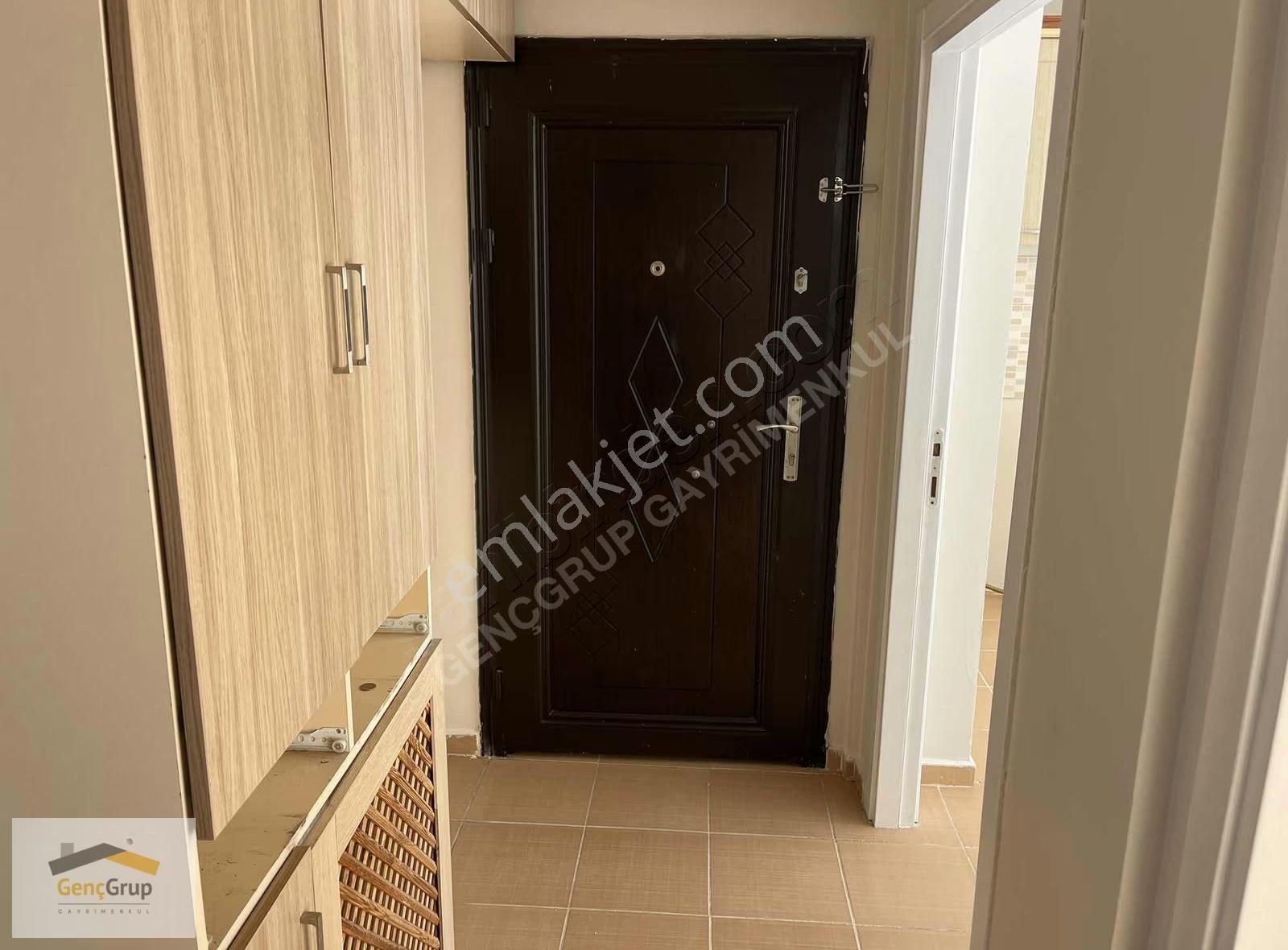*genç Grup* Çamlıca Kapalı Pazar Yakını Arakat Çift Balkonlu 2+1 - Görsel 25