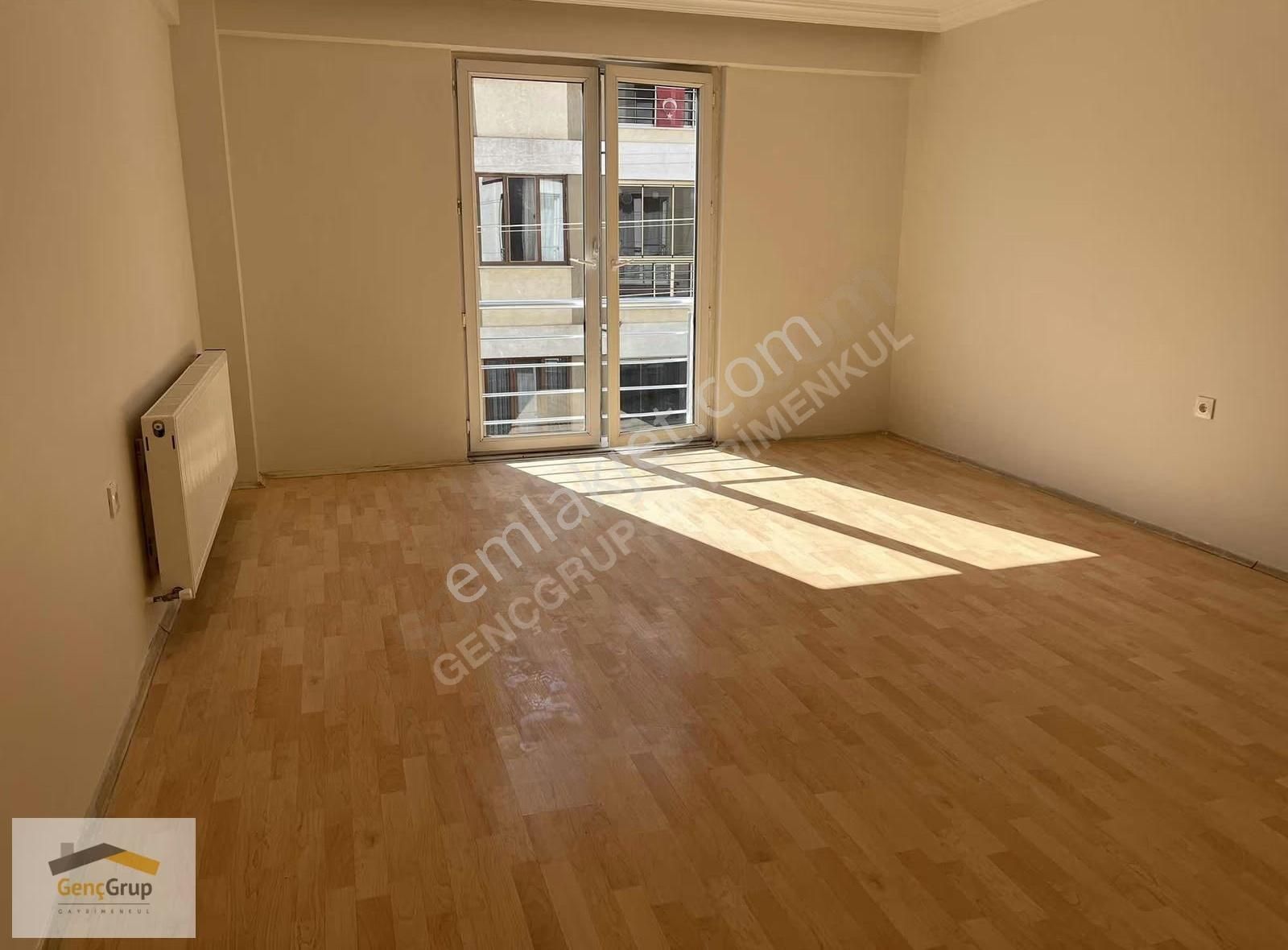 *genç Grup* Çamlıca Kapalı Pazar Yakını Arakat Çift Balkonlu 2+1 - Görsel 13