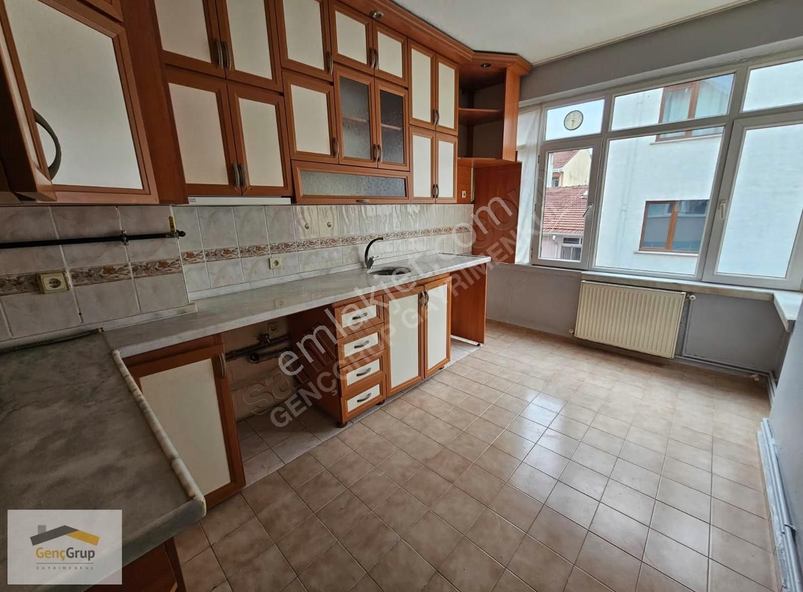 *genç Grup* Hatboyu Saat Kulesi Yakını Teraslı Bakımlı 2+1 Daire - Görsel 8