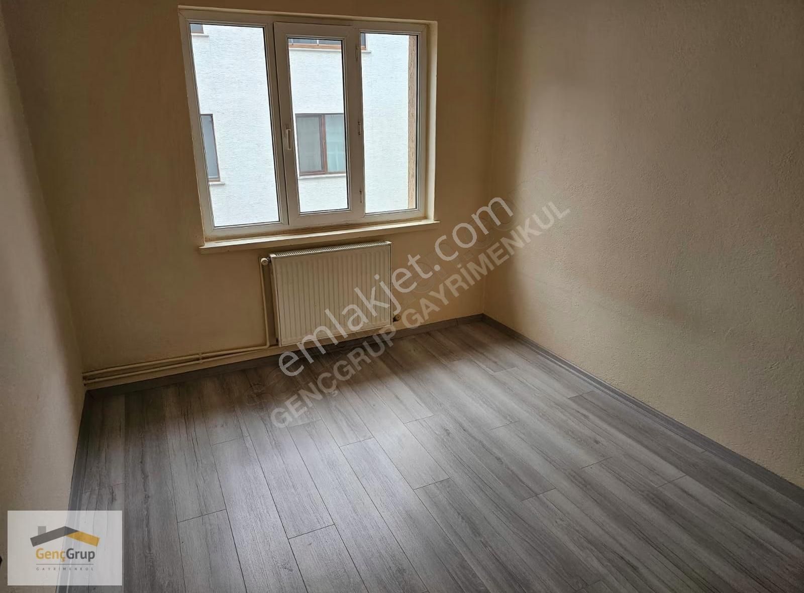 *genç Grup* Hatboyu Saat Kulesi Yakını Teraslı Bakımlı 2+1 Daire - Görsel 6