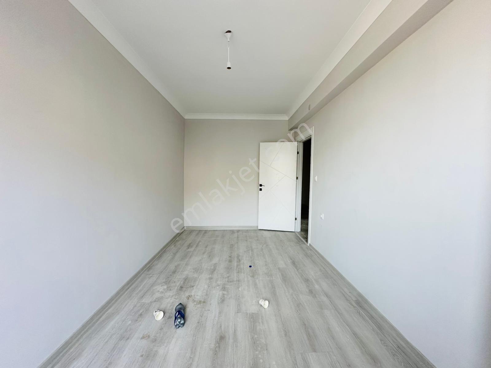 Beşikkaya'da Köy Parkı Yakını Y.giriş Asansörlü Sıfır Bina'da 3+1 Satılık Daire !!! - Görsel 12