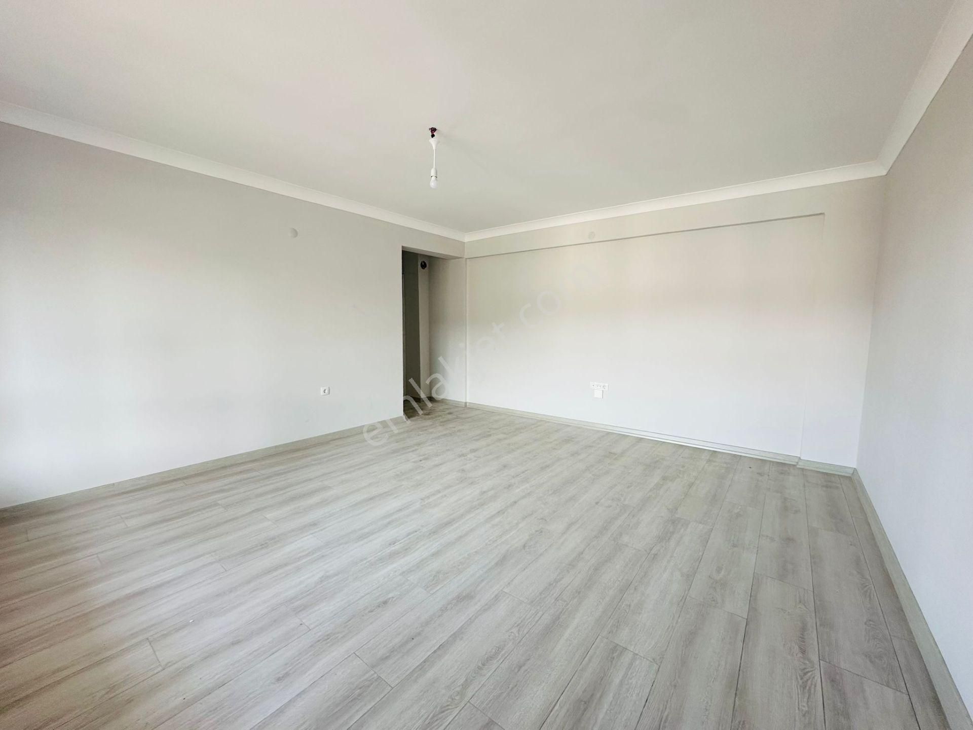 Beşikkaya'da Köy Parkı Yakını Y.giriş Asansörlü Sıfır Bina'da 3+1 Satılık Daire !!! - Görsel 6