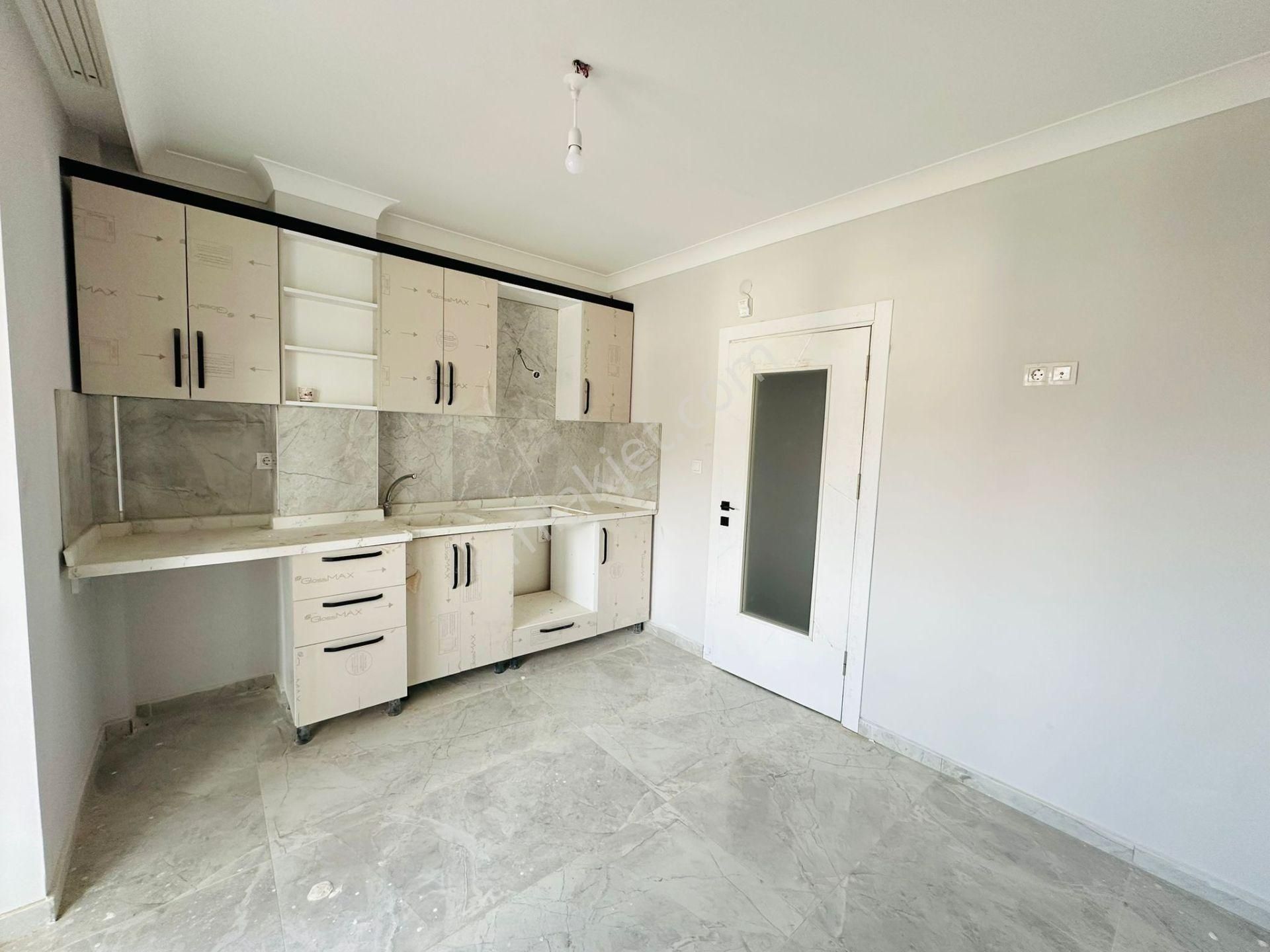 Beşikkaya'da Köy Parkı Yakını Y.giriş Asansörlü Sıfır Bina'da 3+1 Satılık Daire !!! - Görsel 2