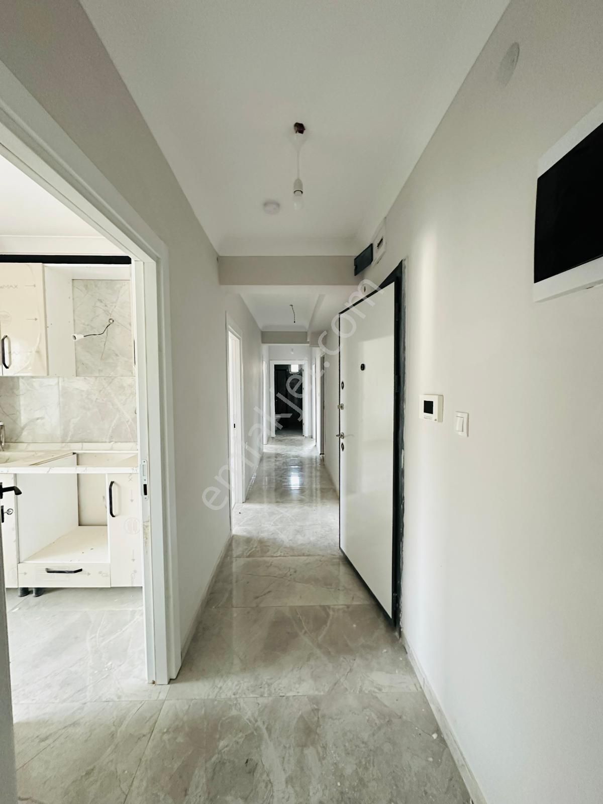 Beşikkaya'da Köy Parkı Yakını Y.giriş Asansörlü Sıfır Bina'da 3+1 Satılık Daire !!! - Görsel 19