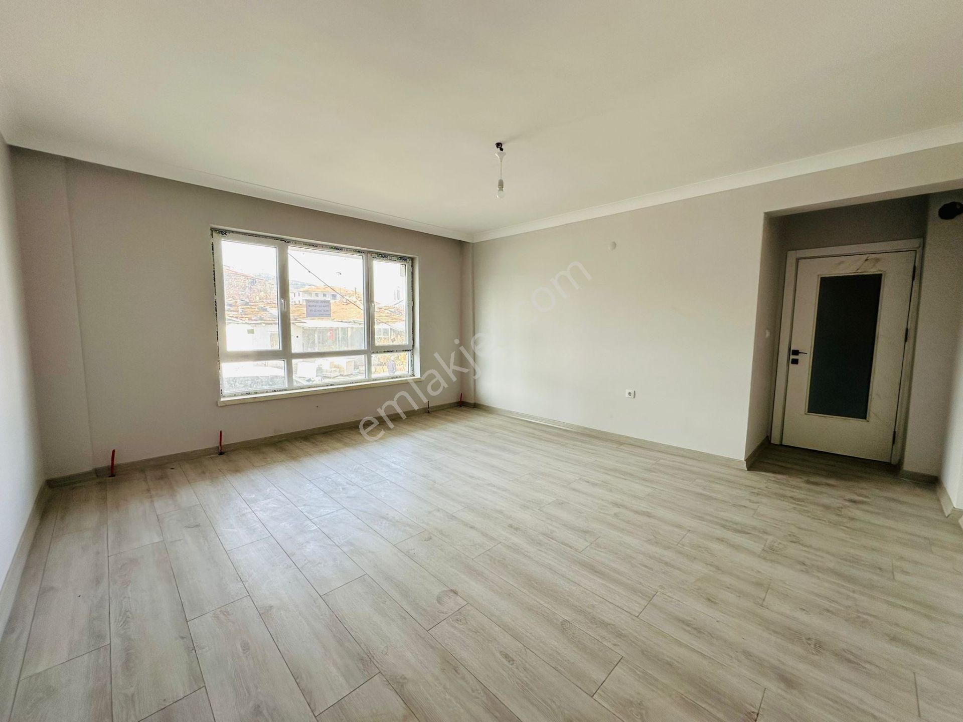 Beşikkaya'da Köy Parkı Yakını Y.giriş Asansörlü Sıfır Bina'da 3+1 Satılık Daire !!! - Görsel 5