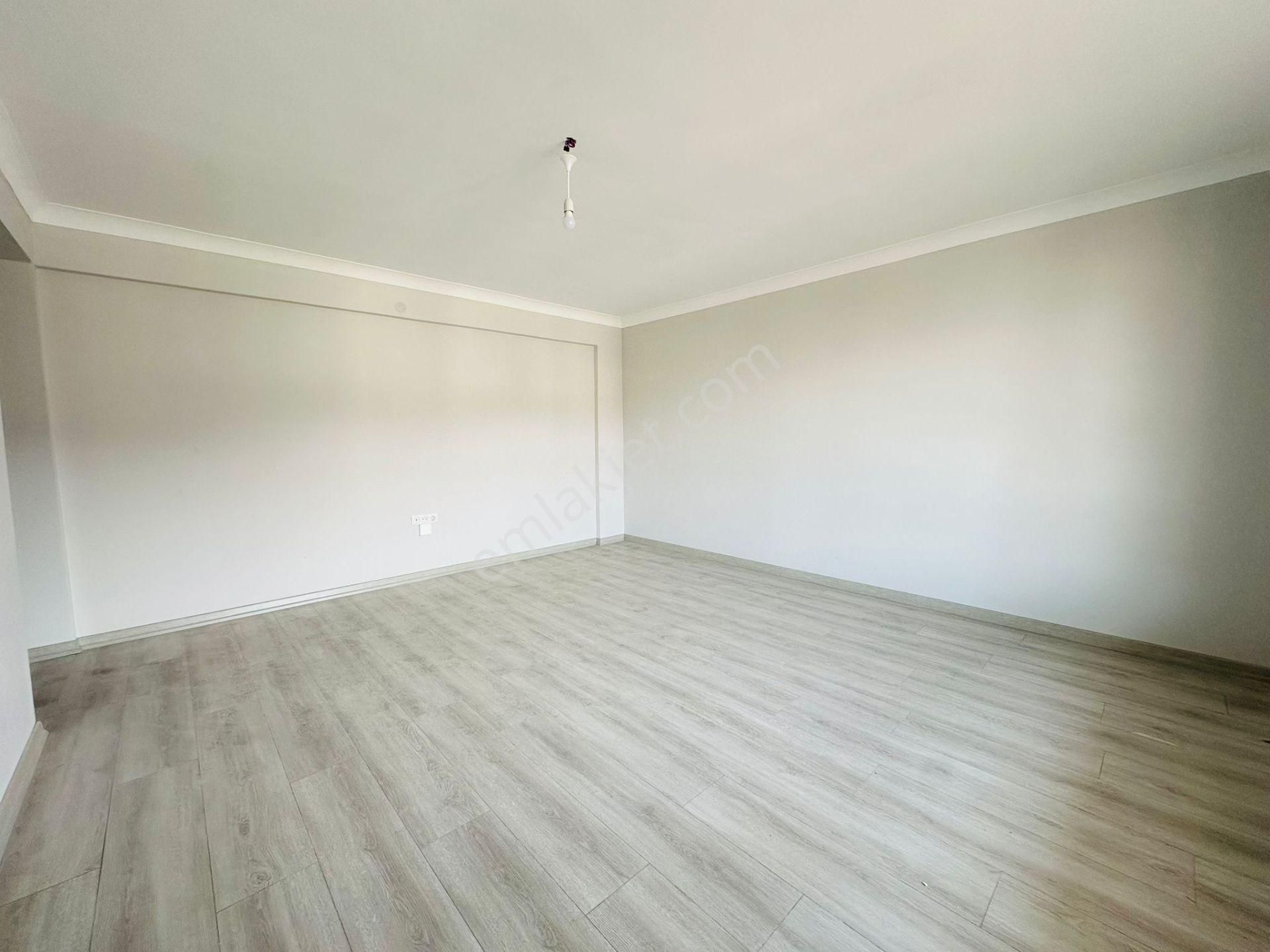 Beşikkaya'da Köy Parkı Yakını Y.giriş Asansörlü Sıfır Bina'da 3+1 Satılık Daire !!! - Görsel 7