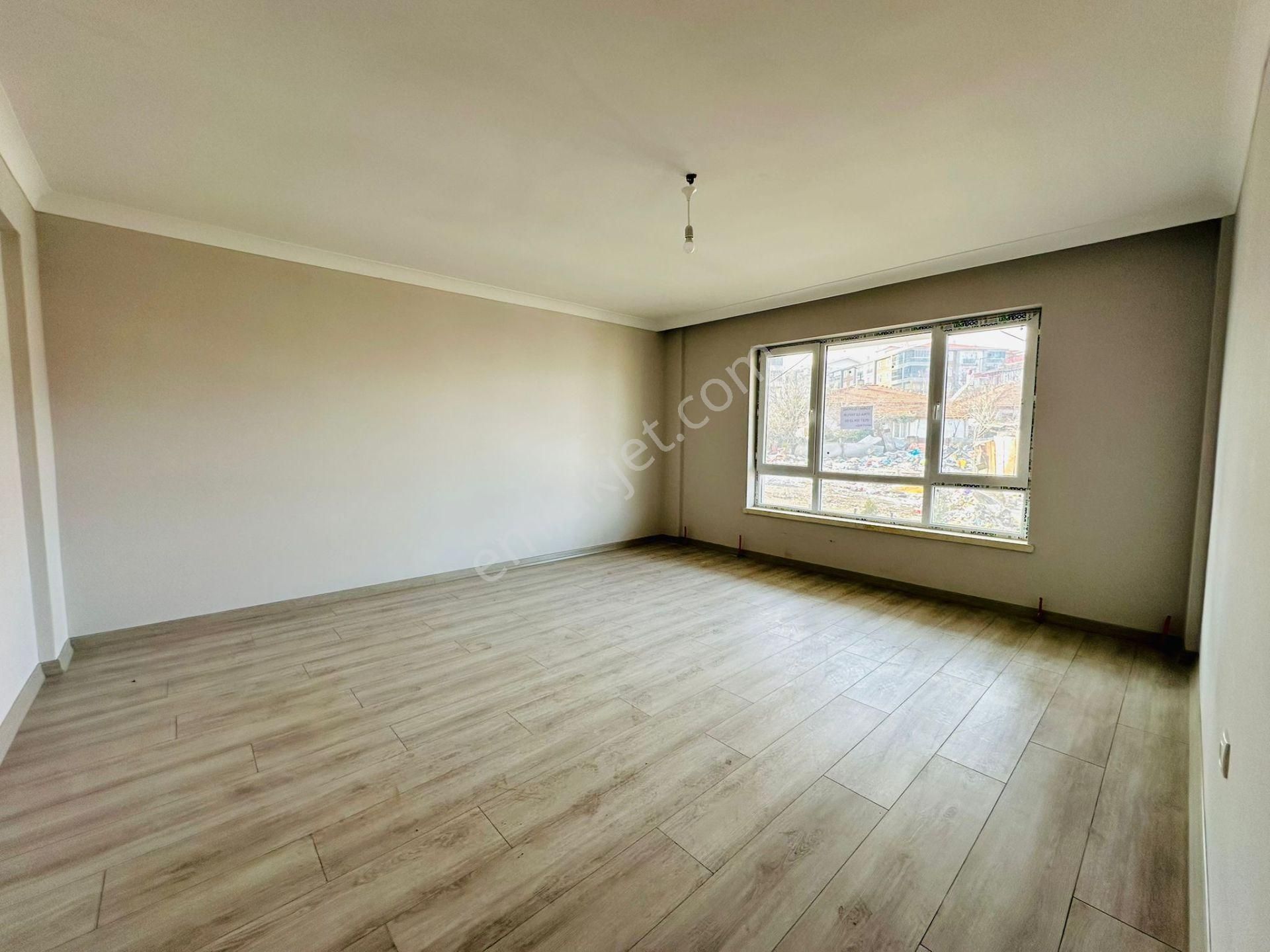 Beşikkaya'da Köy Parkı Yakını Y.giriş Asansörlü Sıfır Bina'da 3+1 Satılık Daire !!! - Görsel 8