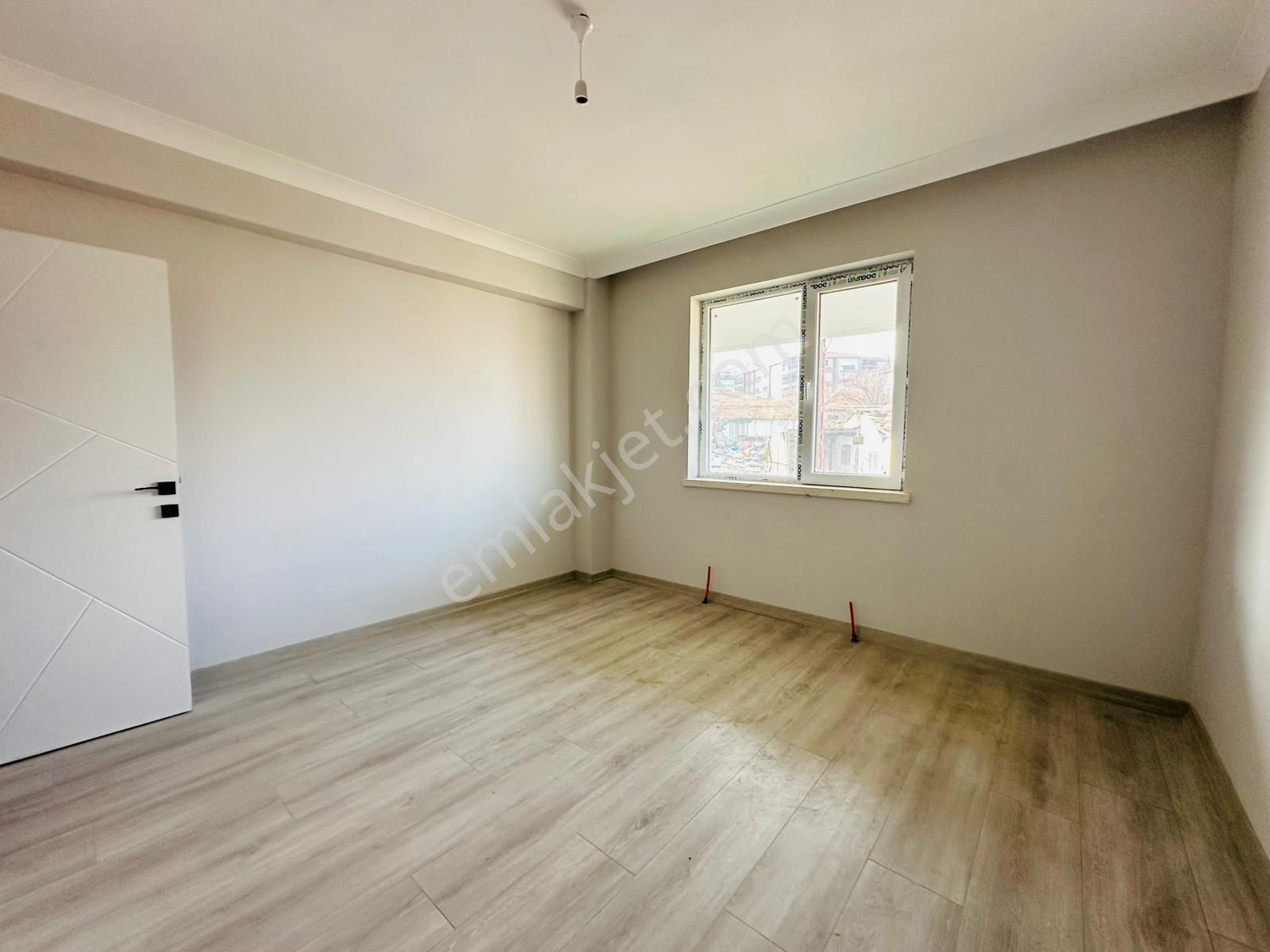 Beşikkaya'da Köy Parkı Yakını Y.giriş Asansörlü Sıfır Bina'da 3+1 Satılık Daire !!! - Görsel 10