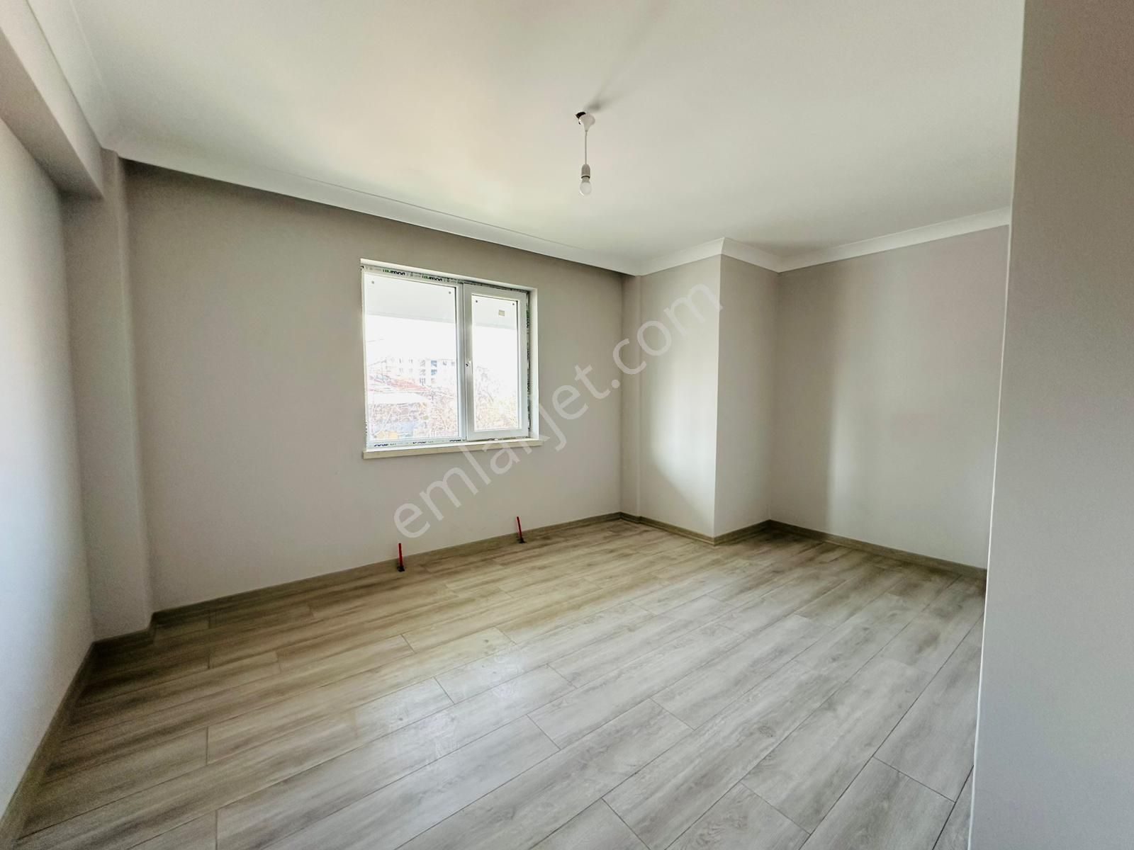 Beşikkaya'da Köy Parkı Yakını Y.giriş Asansörlü Sıfır Bina'da 3+1 Satılık Daire !!! - Görsel 15