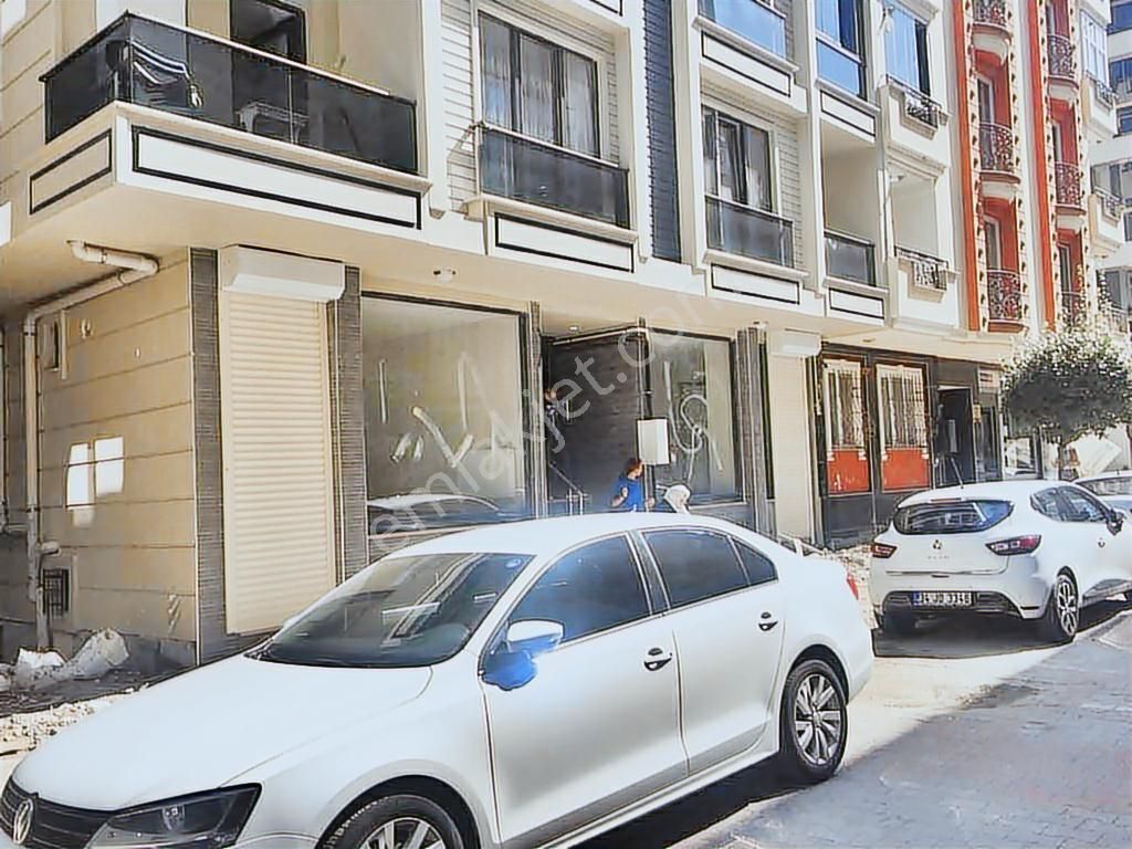 Şirinevler Meydana Yakın Fetih Caddesinde 6 Yıllık 1.kat 85m2