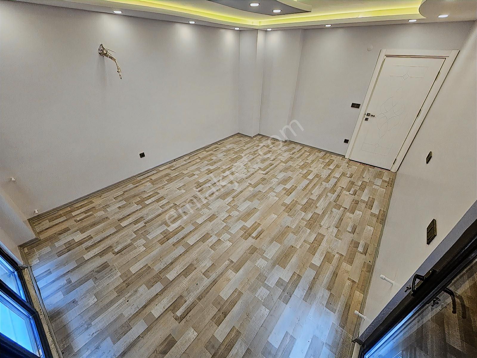 Eu Gayrimenkulden Denize 10 Metre Deniz Manzaralı 3+1 Villa - Görsel 34