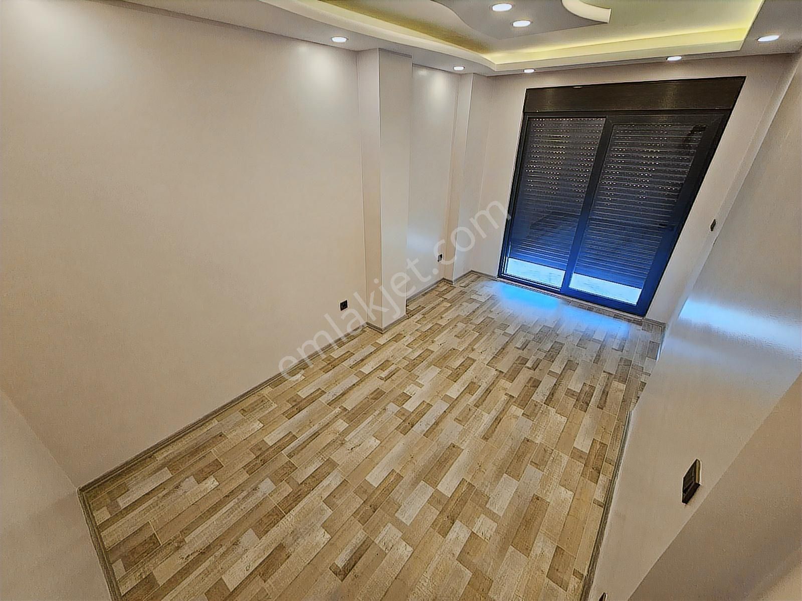 Eu Gayrimenkulden Denize 10 Metre Deniz Manzaralı 3+1 Villa - Görsel 14