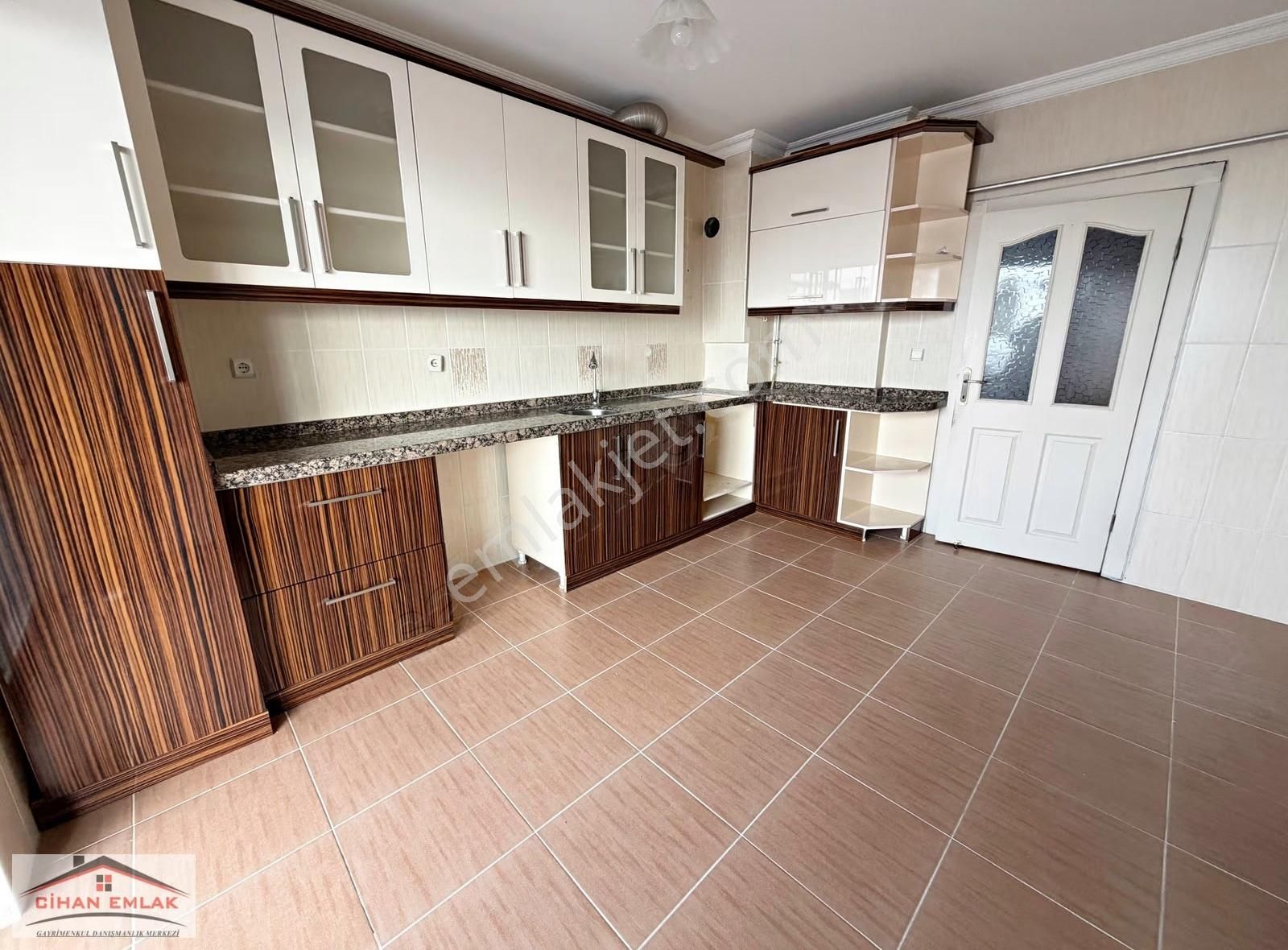 Cihan'dan Ankara Manzaralı Merkezde Güney Cephe Yapılı Kiralık - Görsel 14