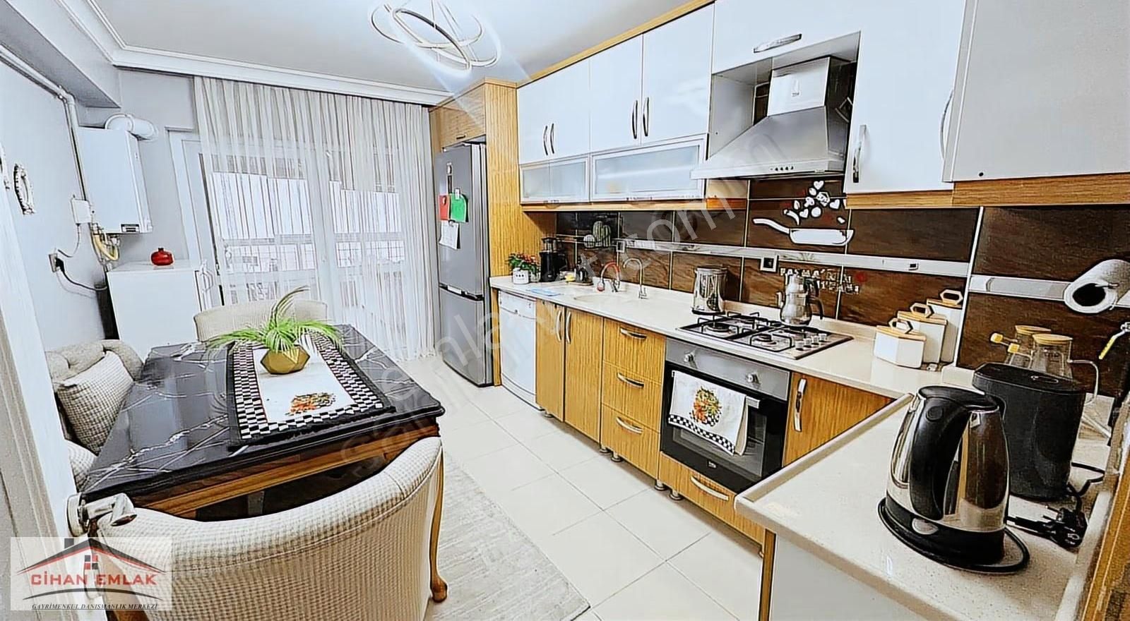 Cihan'dan 2 Bloklu Site'de Ankara Manzaralı Yapılı 3+1 Satılık - Görsel 33