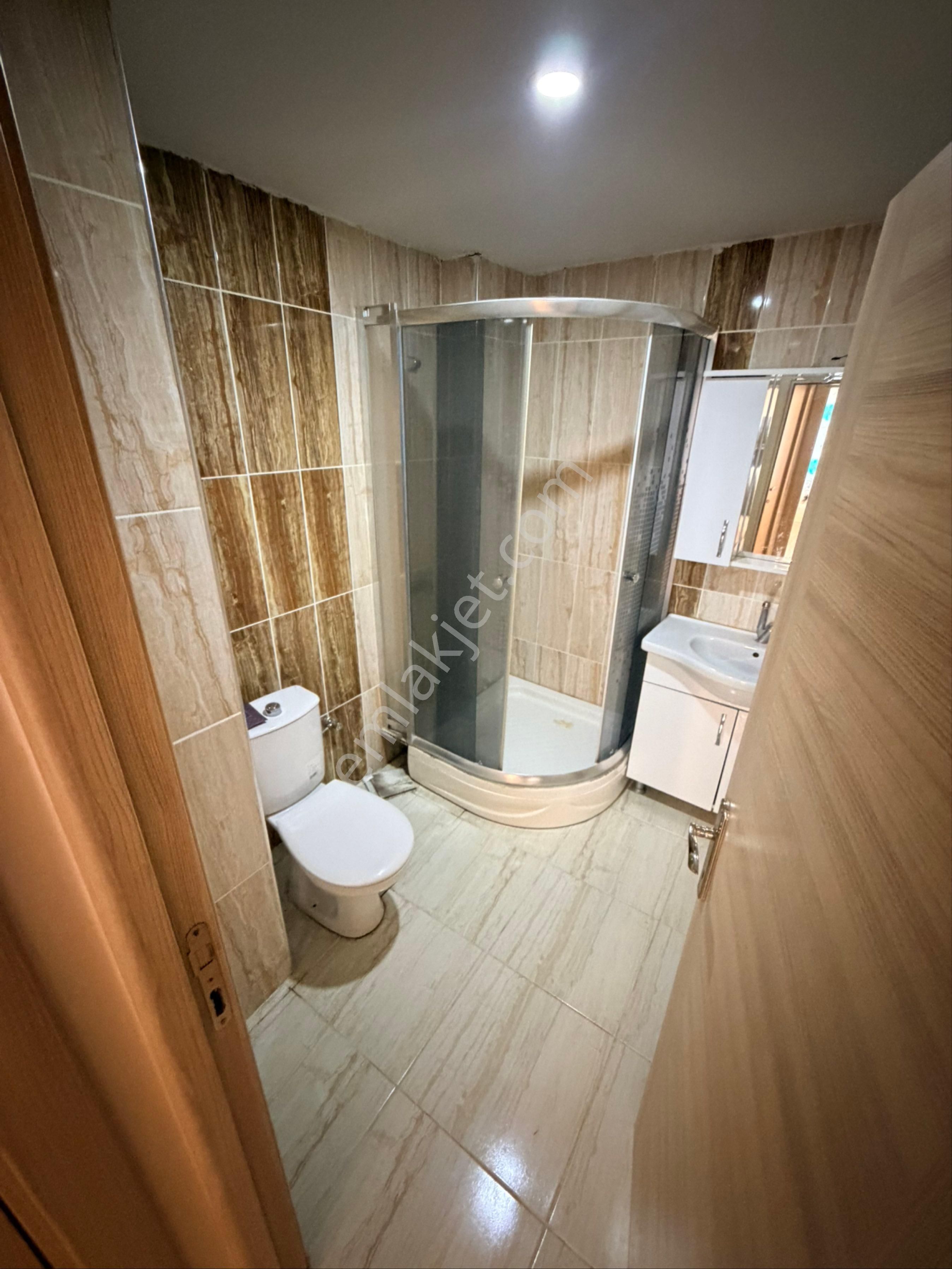 Bahçeşehir Mobilyacılar Karsısı Kiralık Daire 4 Kat 2+1 90m2 - Görsel 12