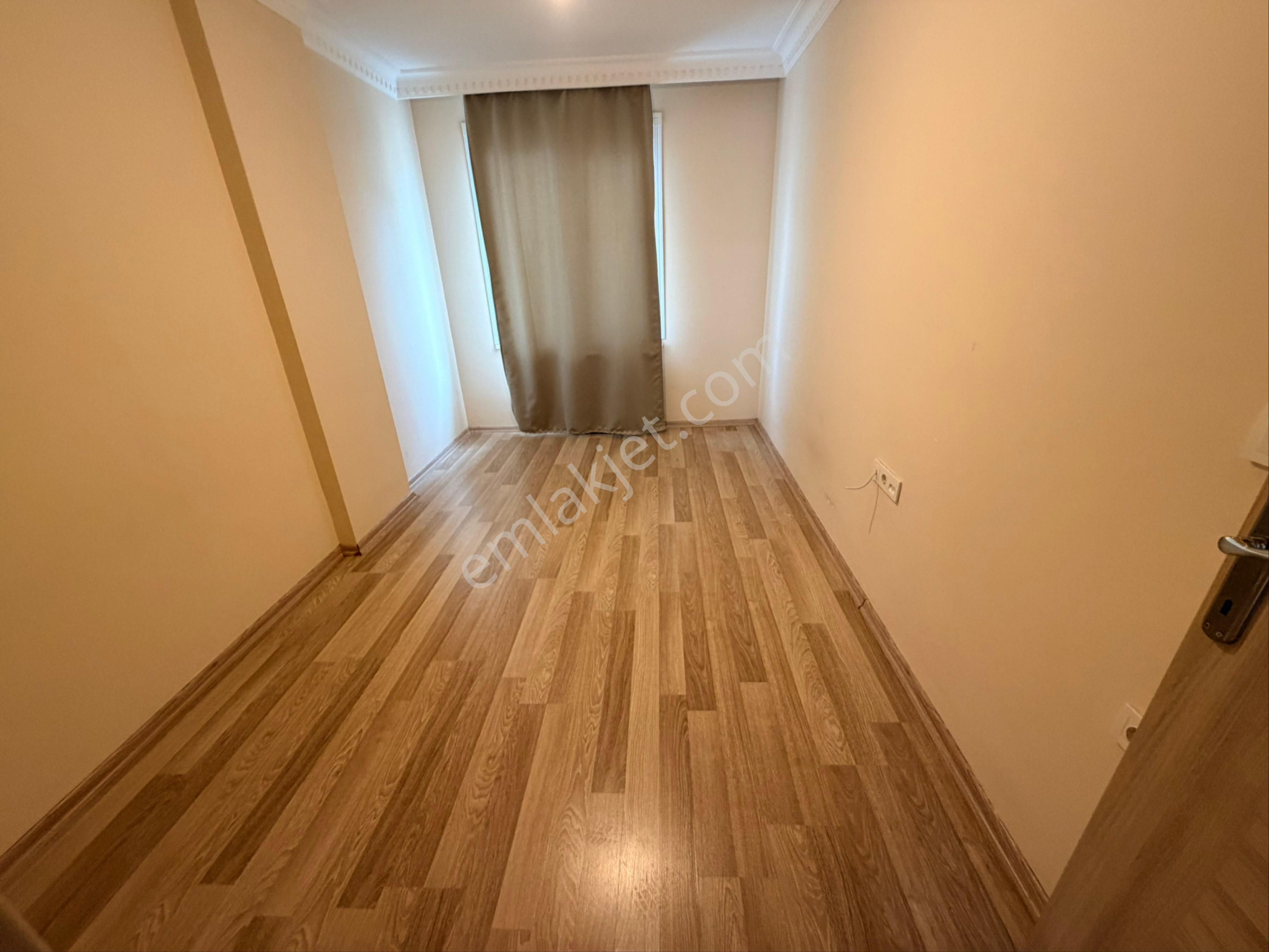 Bahçeşehir Mobilyacılar Karsısı Kiralık Daire 4 Kat 2+1 90m2 - Görsel 9