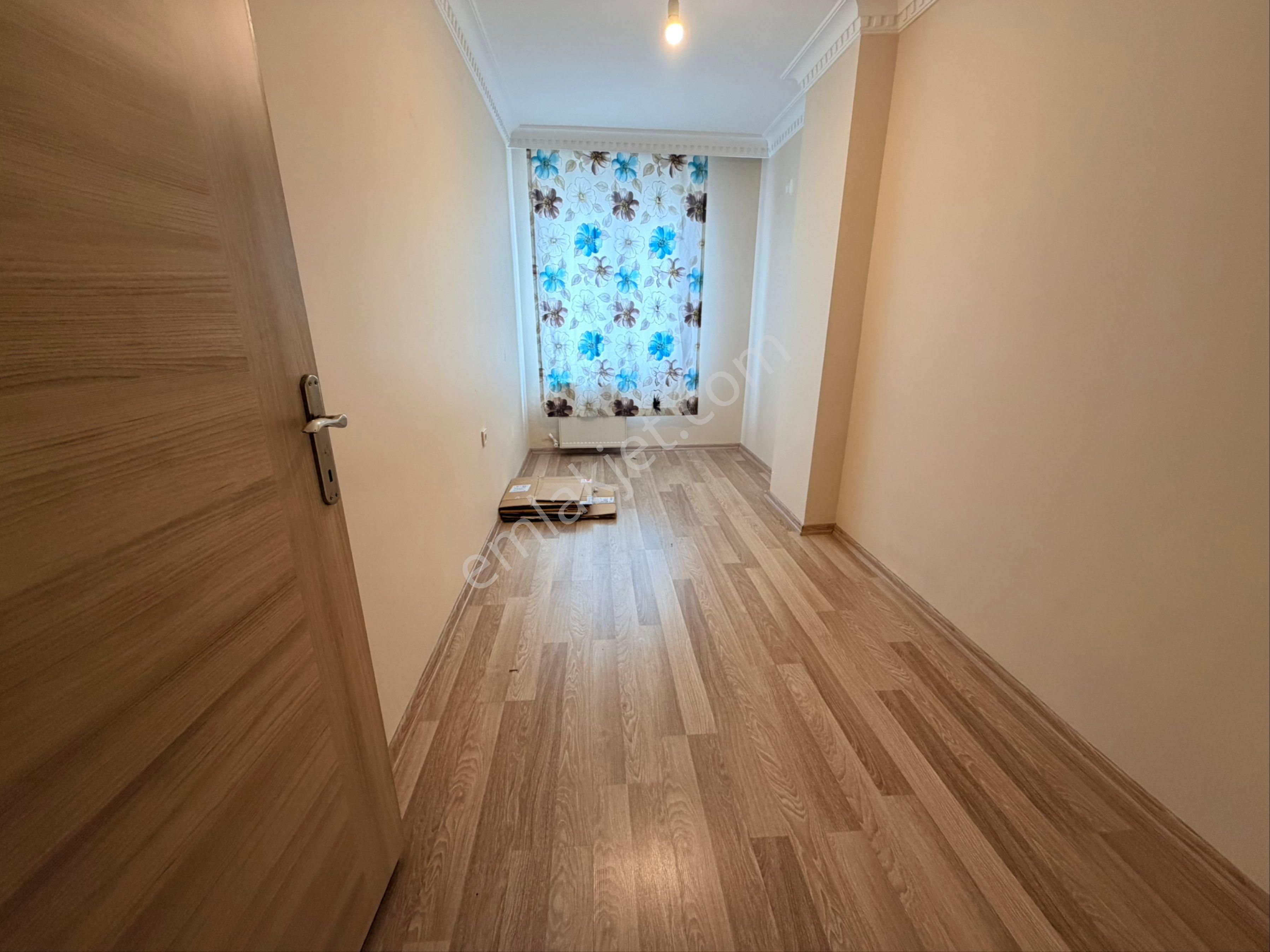 Bahçeşehir Mobilyacılar Karsısı Kiralık Daire 4 Kat 2+1 90m2 - Görsel 10