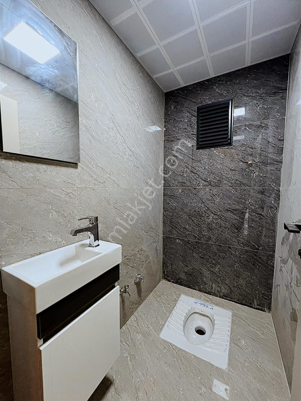 Engin Emlak'tan Y. Isıtmalı G.peyzajlı Site'de 4+1 Lüx Daire - Görsel 18