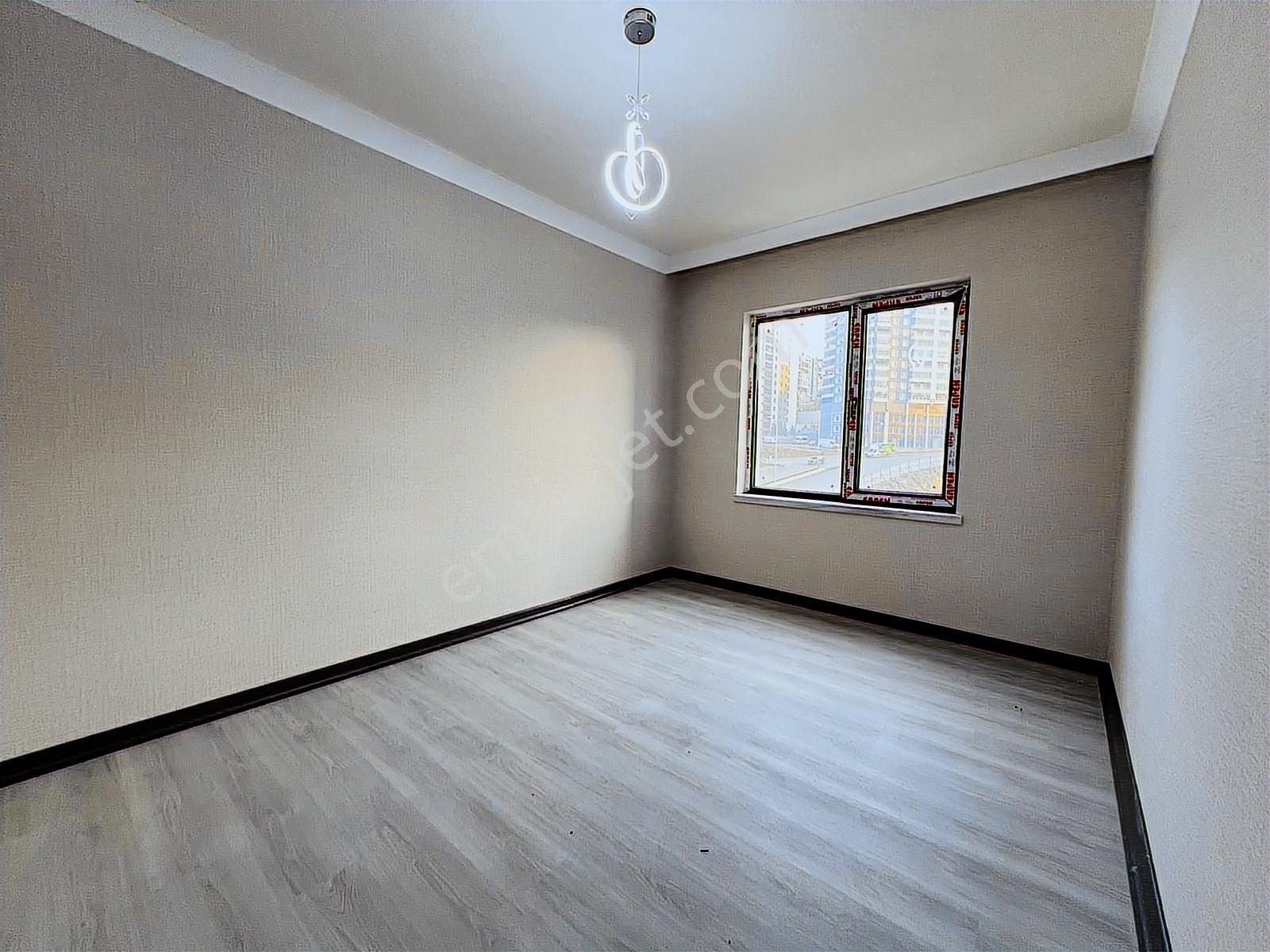 Engin Emlak'tan Y. Isıtmalı G.peyzajlı Site'de 4+1 Lüx Daire - Görsel 6