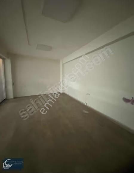 Sanayide Pasaj İçinde 25m2 Kiralık İş Yerleri - Görsel 3