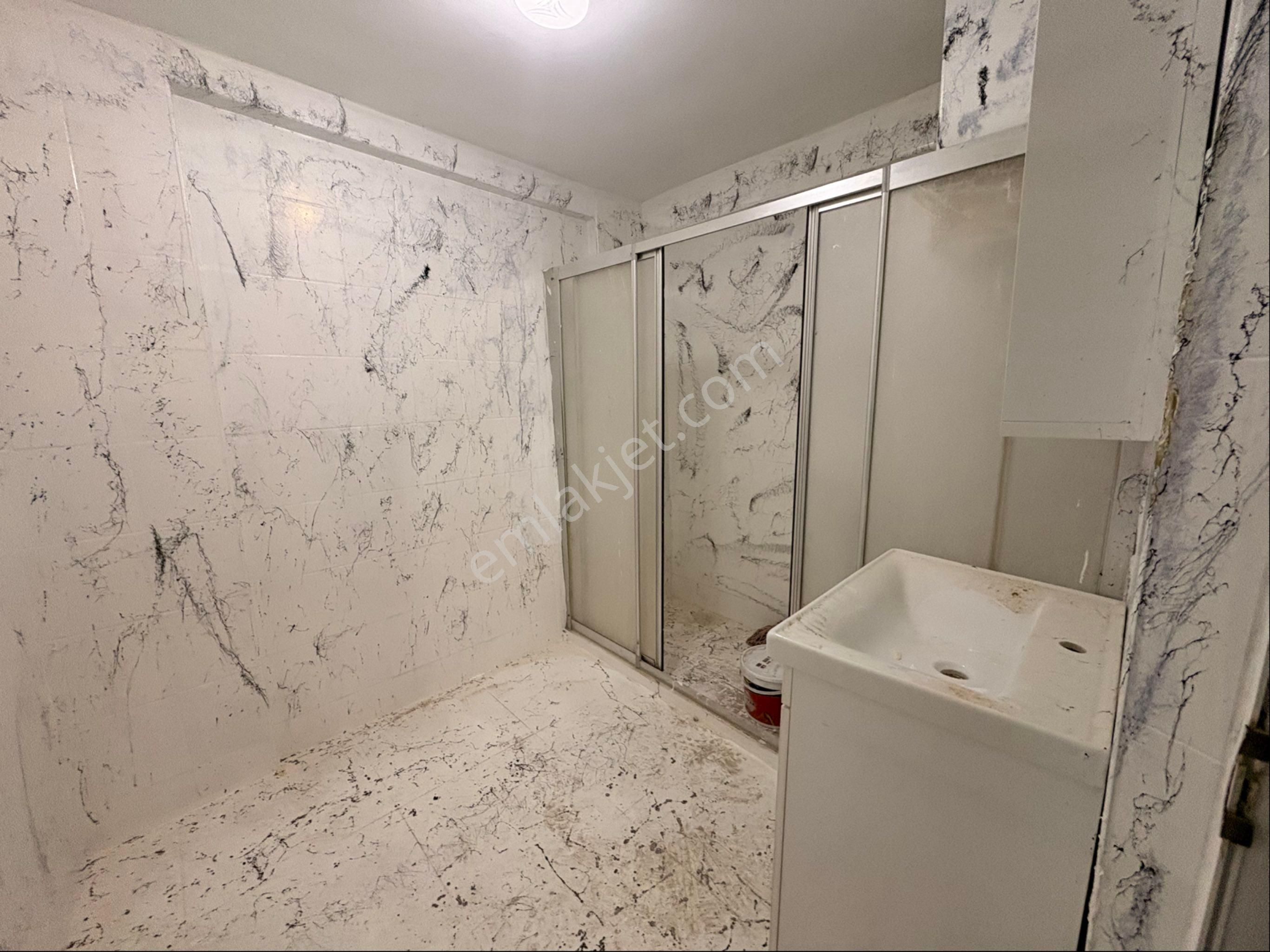 Kıraç Yeni Hayat Hastanesinin Yanı Full Dekorlu Daire - Görsel 9