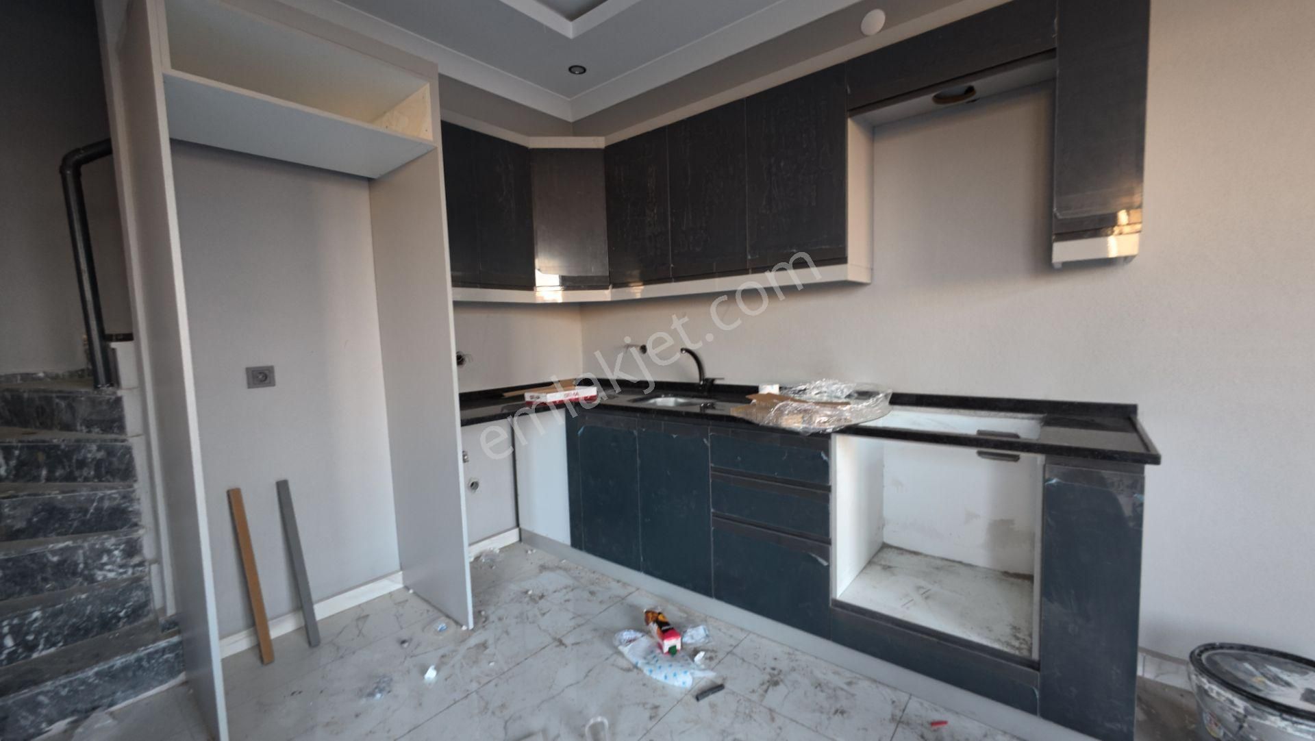 Kocaali De Geniş Bahçe Şömineli Denize Çok Yakın 4+1 Vila - Görsel 16