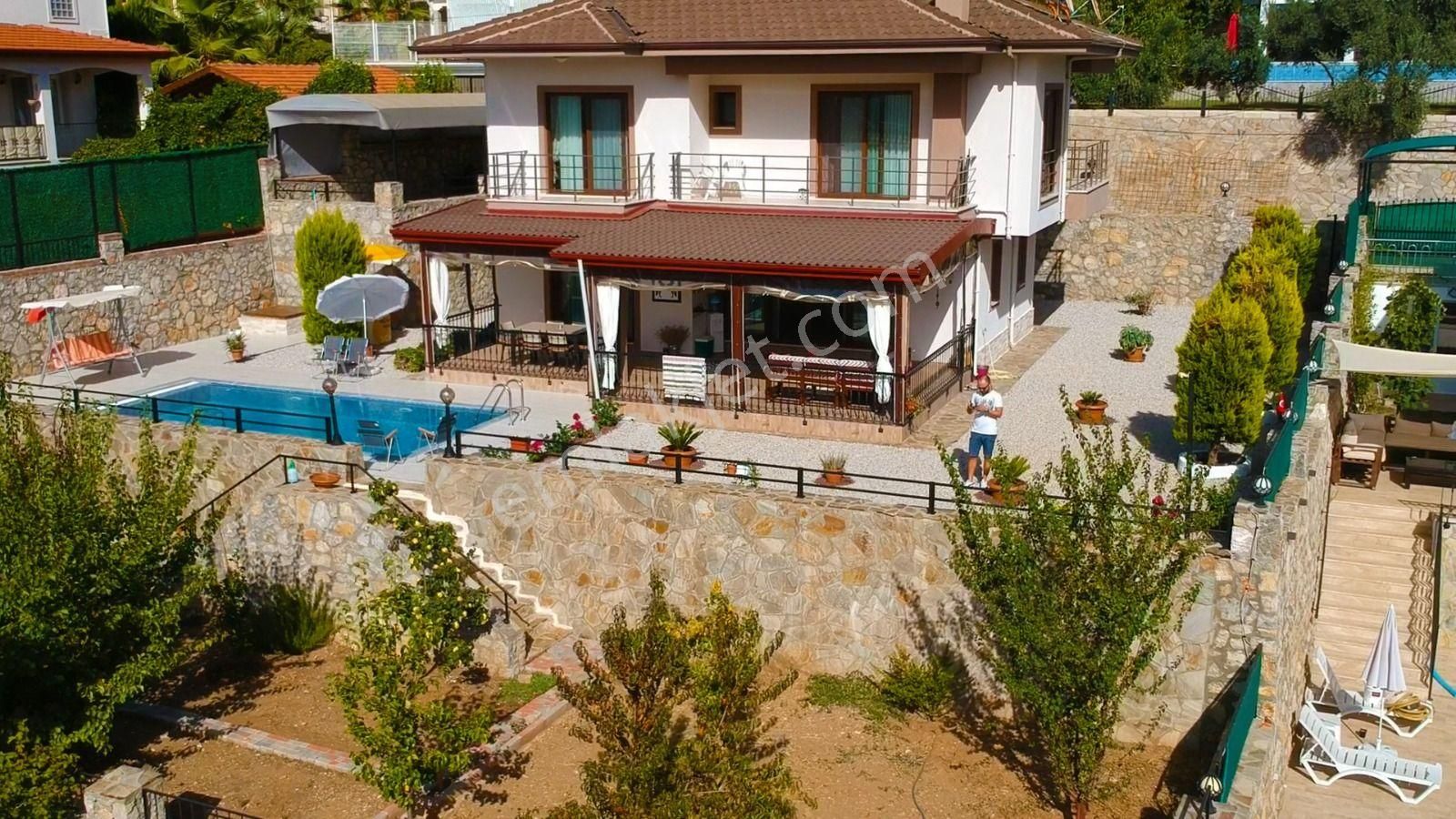 Goldhouse Dan Satılık Orman Manzaralı Geniş Bahçeli Villa 3+1 - Görsel 3