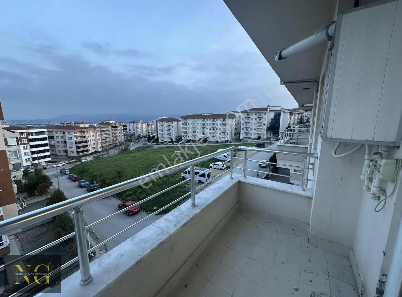 Nergisden Havuzlu Site İçi Full Eşyalı Tasarım Daire - Görsel 6