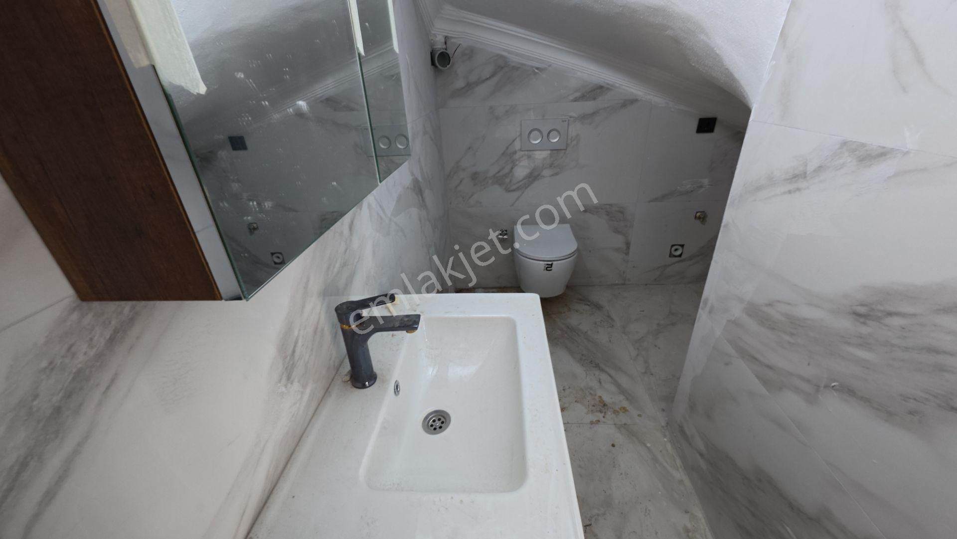 Kocaali De Ön Cephe, Büyük Bahçeli, Şık Mutfak Dolaplı Lüks 4+1 Villa! - Görsel 18