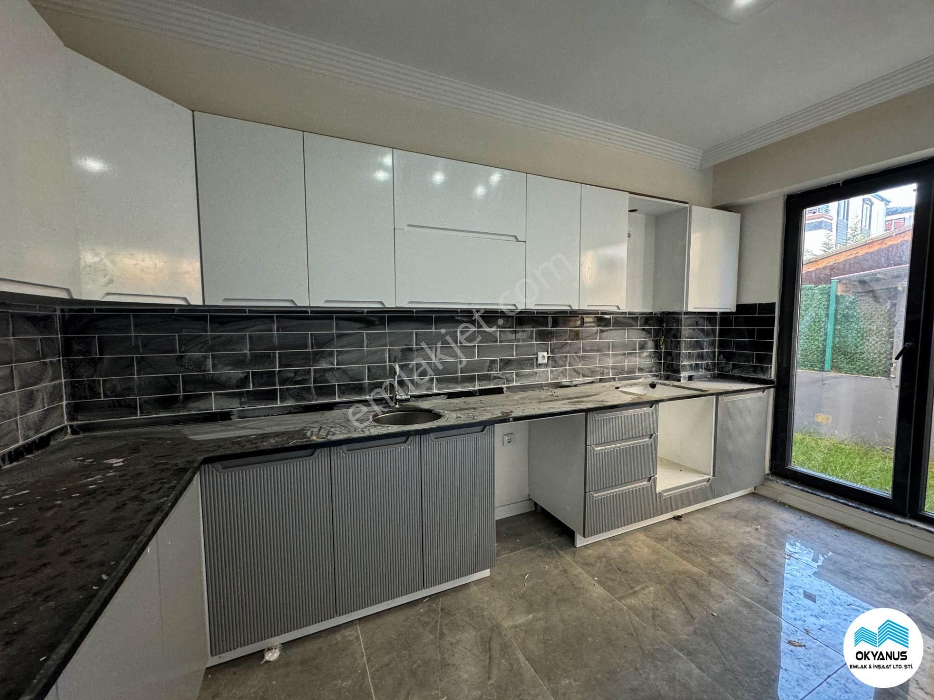 Karasu'da Merkezi Konumda Satılık 4+1 Villa! - Görsel 15