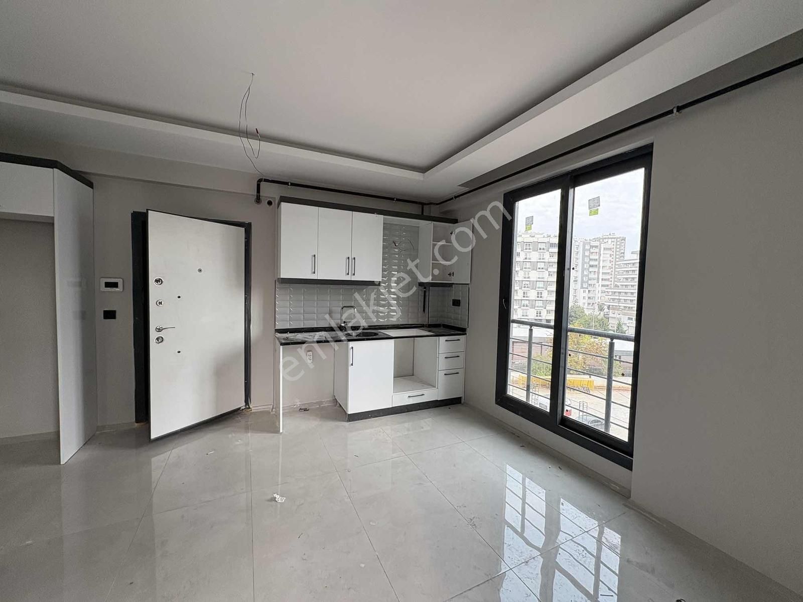 New Form'dan Üniversite Cad. Civ. Satılık 2+1 Daire