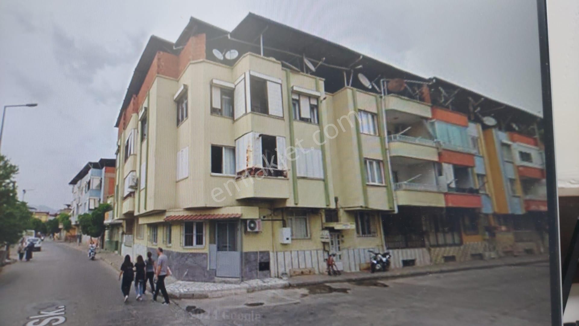 681 Cumhuriyet Mahallesinde Satlık Zemin Kat 2 + 1 Daire