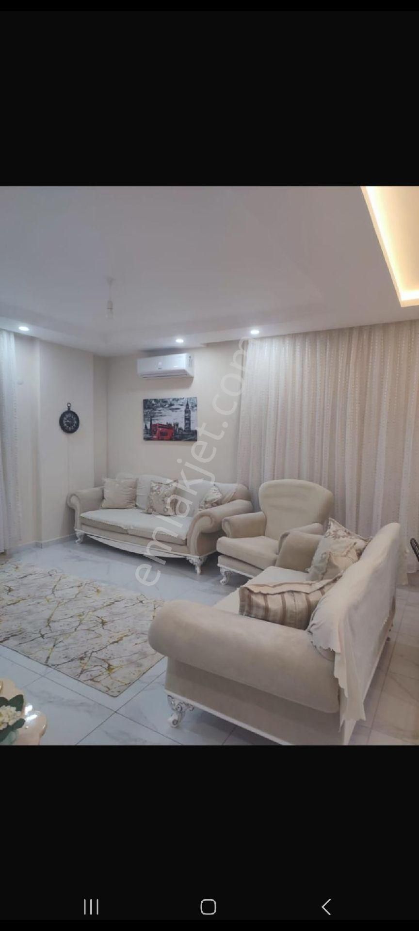 Gazipaşa Pazarcı Mahallesinde 1+1 2.kat 65 M² Kiralık Ful Eşyalı Havuzlu Daire