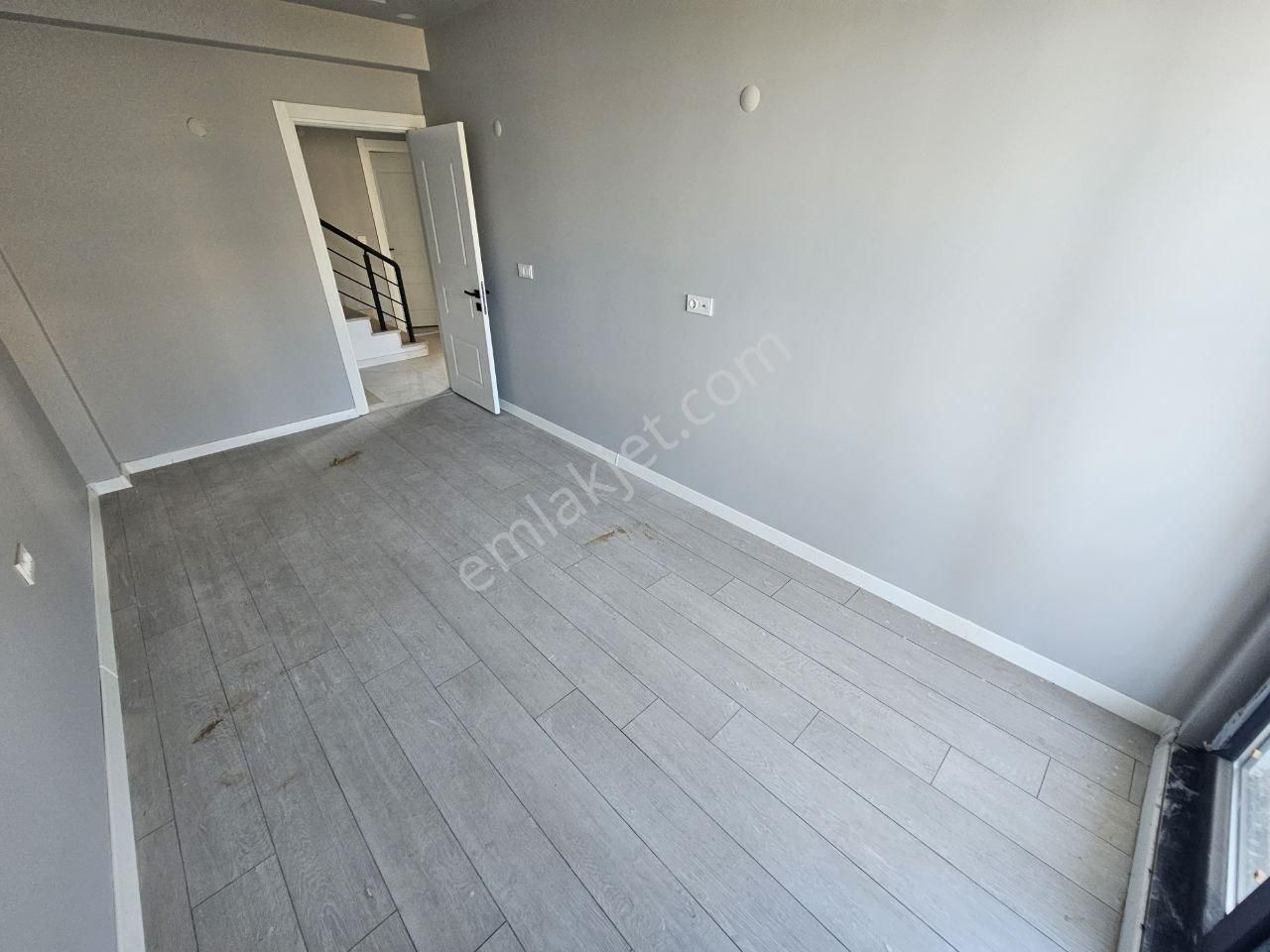Ekşioğlu Konaklarında 5+2 245m² Kiralık Lüks Tripleks Villa - Görsel 24