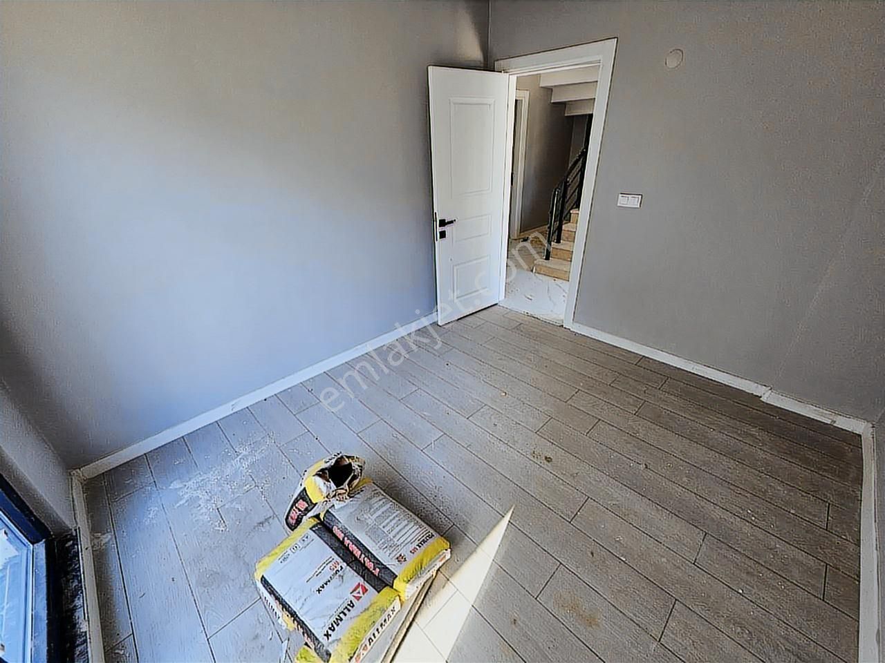 Ekşioğlu Konaklarında 5+2 245m² Kiralık Lüks Tripleks Villa - Görsel 9