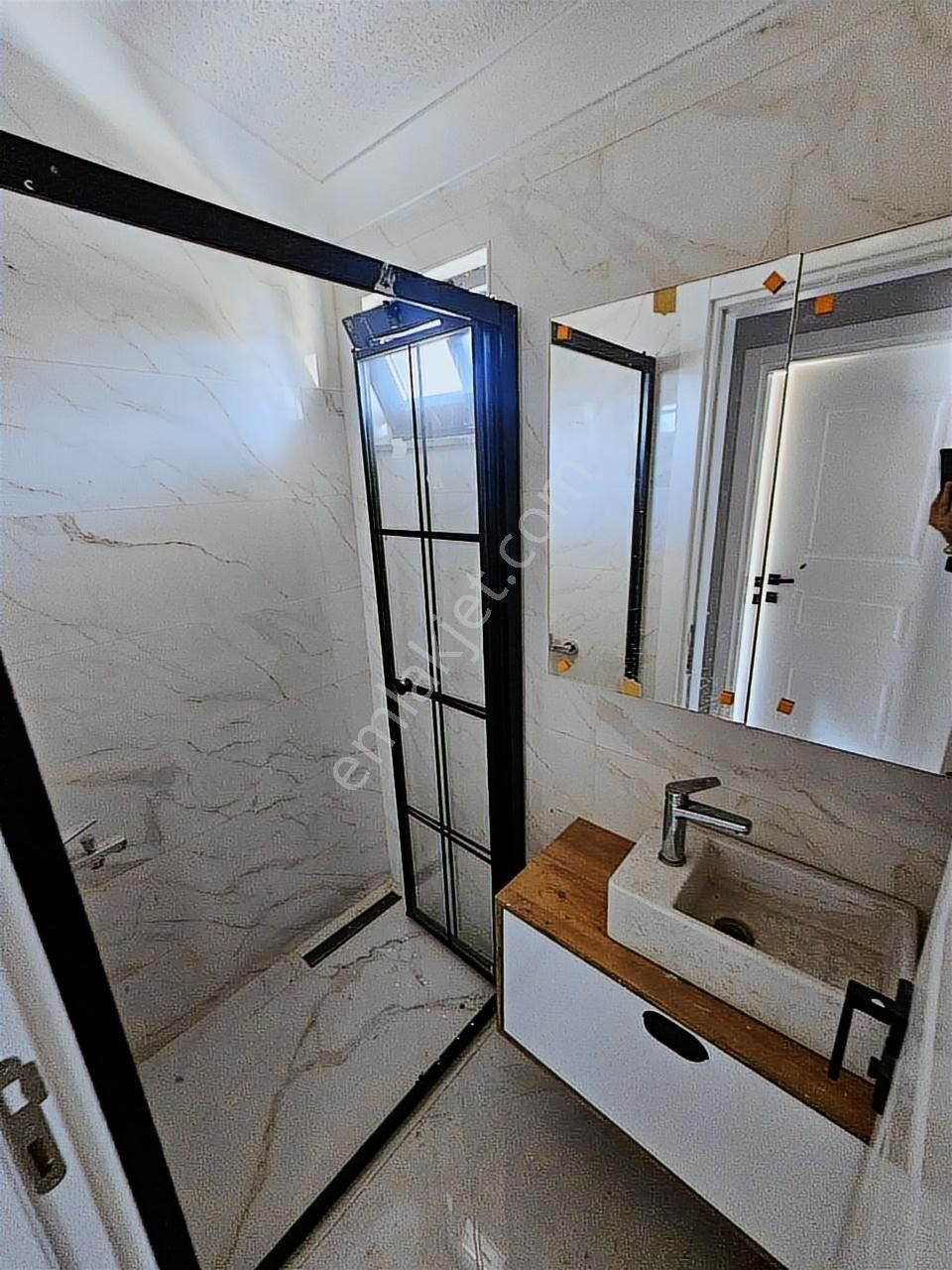 Ekşioğlu Konaklarında 5+2 245m² Kiralık Lüks Tripleks Villa - Görsel 17
