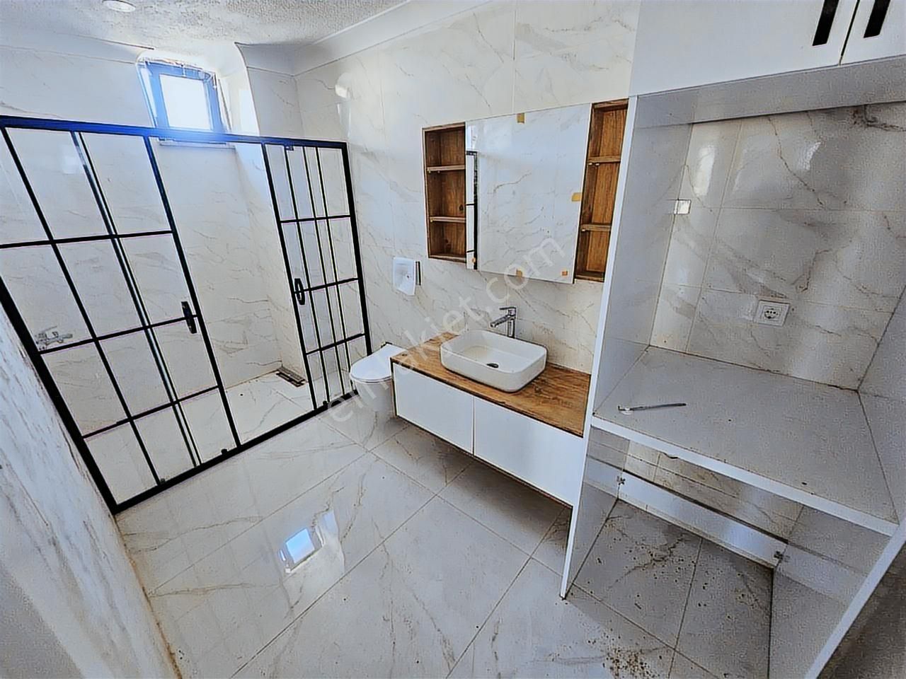 Ekşioğlu Konaklarında 5+2 245m² Kiralık Lüks Tripleks Villa - Görsel 31