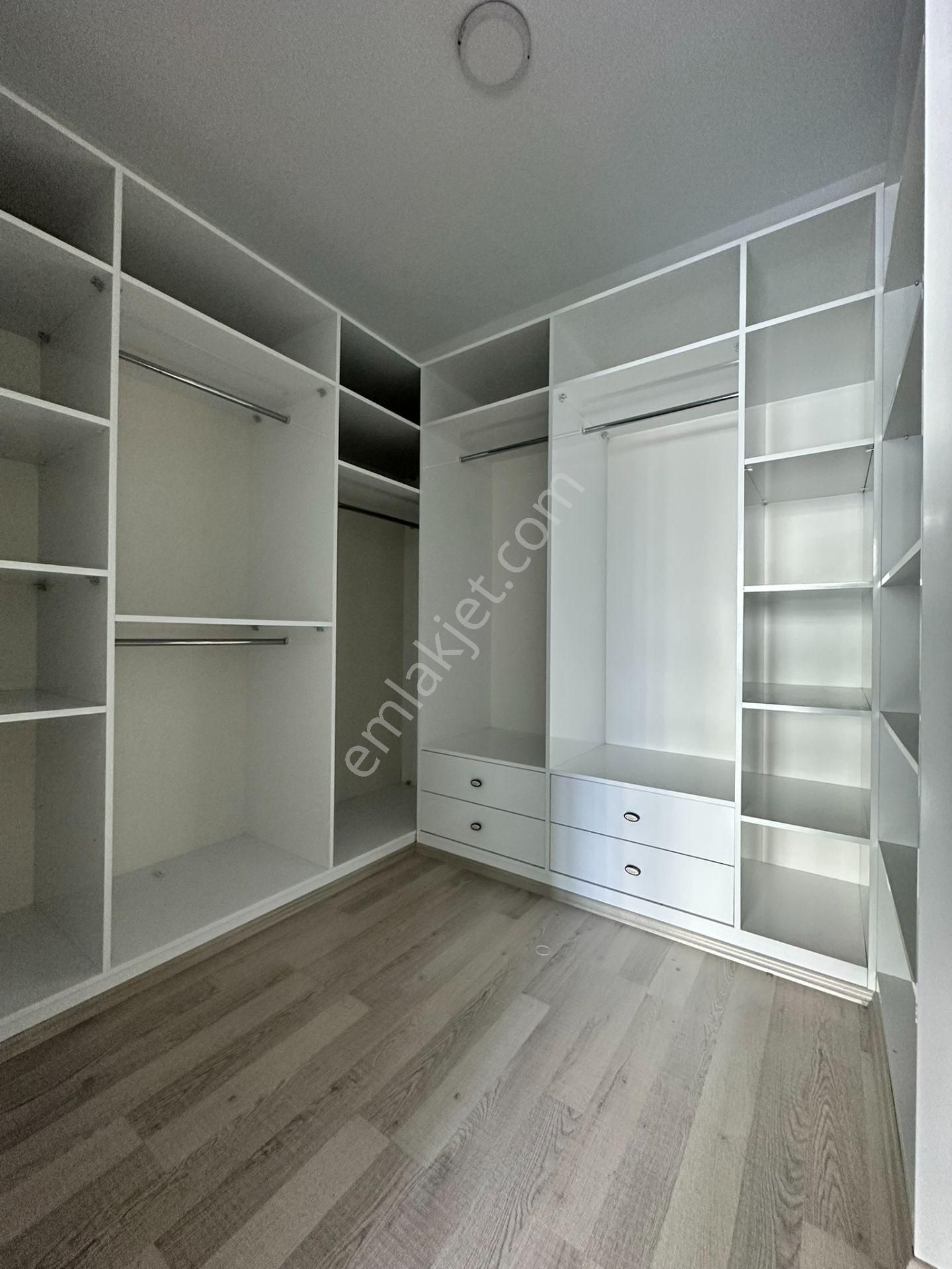 Pursaklar Mehmet Zengin Emlak'tan Kapalı Otoparklı Hstane Yakını 3.kat 4+1 Daire Daire - Görsel 34