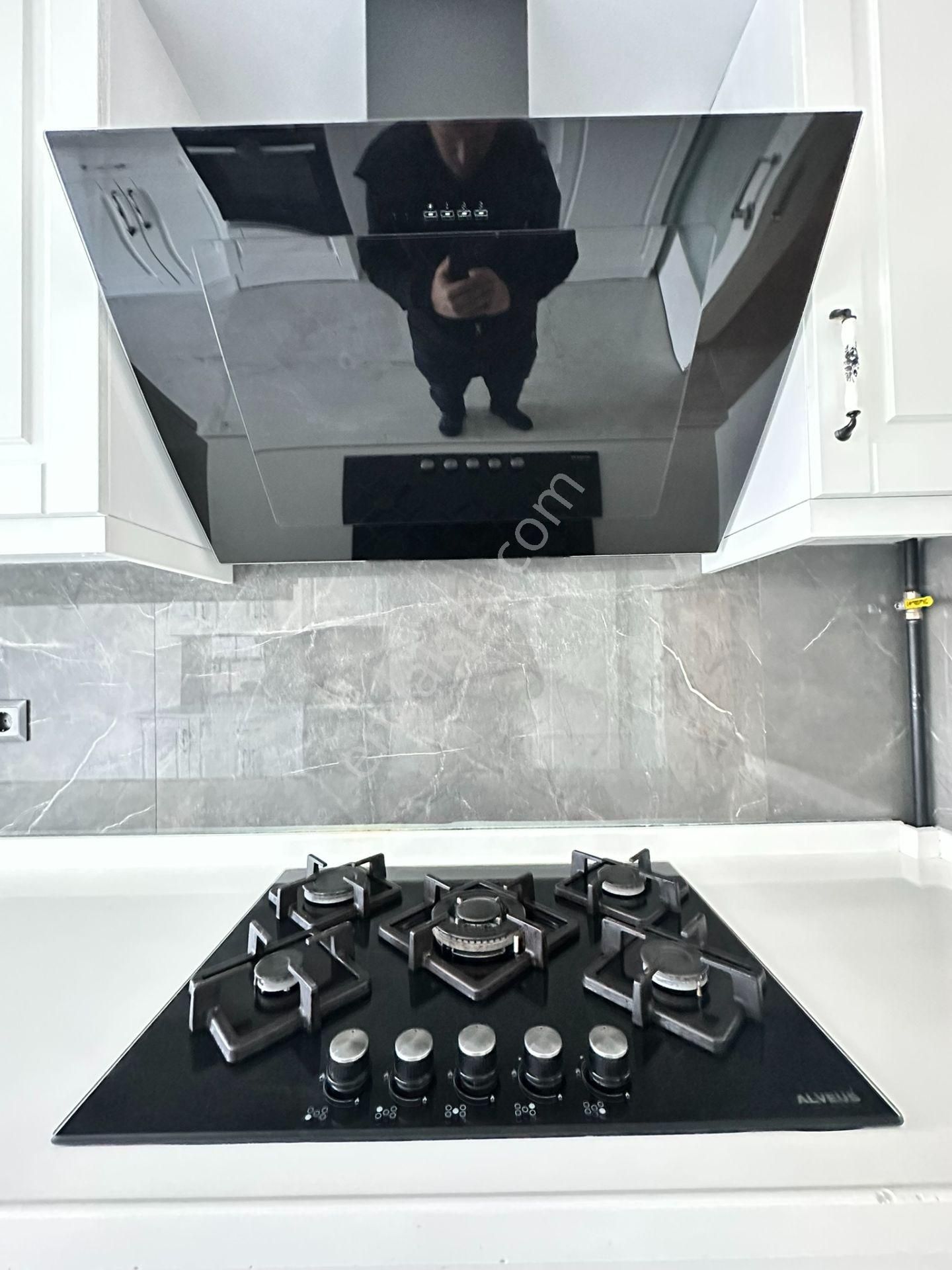 Pursaklar Mehmet Zengin Emlak'tan Kapalı Otoparklı Hstane Yakını 3.kat 4+1 Daire Daire - Görsel 11