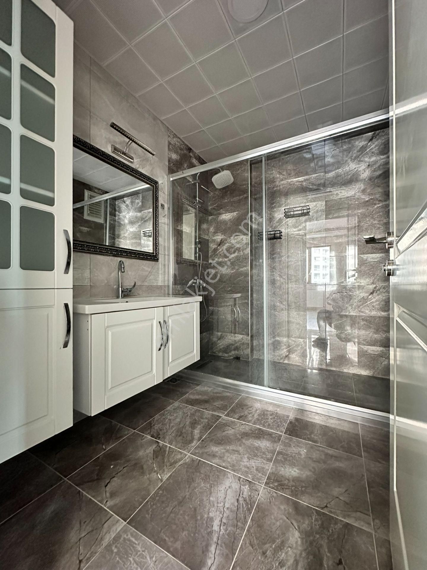 Pursaklar Mehmet Zengin Emlak'tan Kapalı Otoparklı Hstane Yakını 3.kat 4+1 Daire Daire - Görsel 40