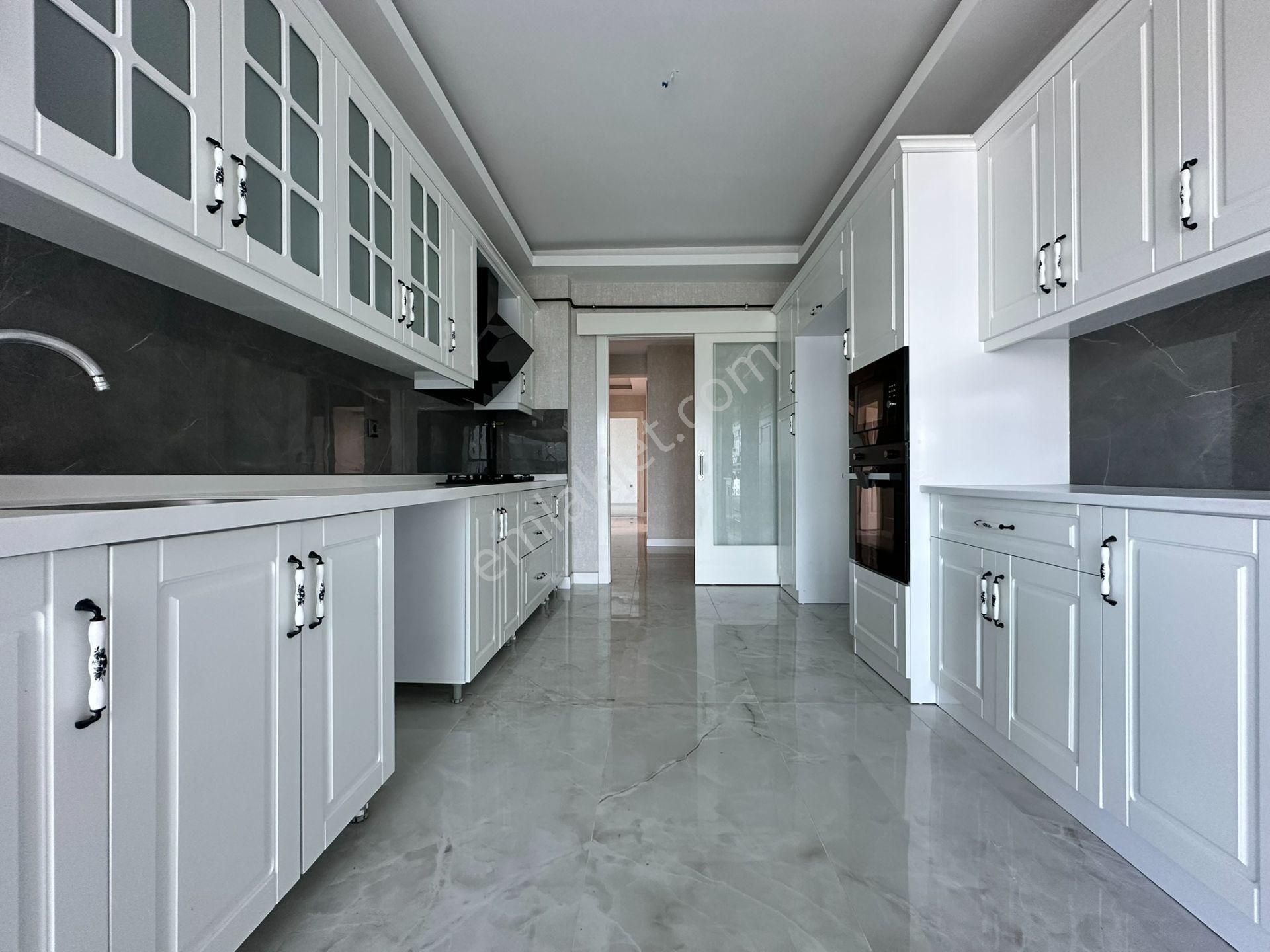 Pursaklar Mehmet Zengin Emlak'tan Kapalı Otoparklı Hstane Yakını 3.kat 4+1 Daire Daire - Görsel 7