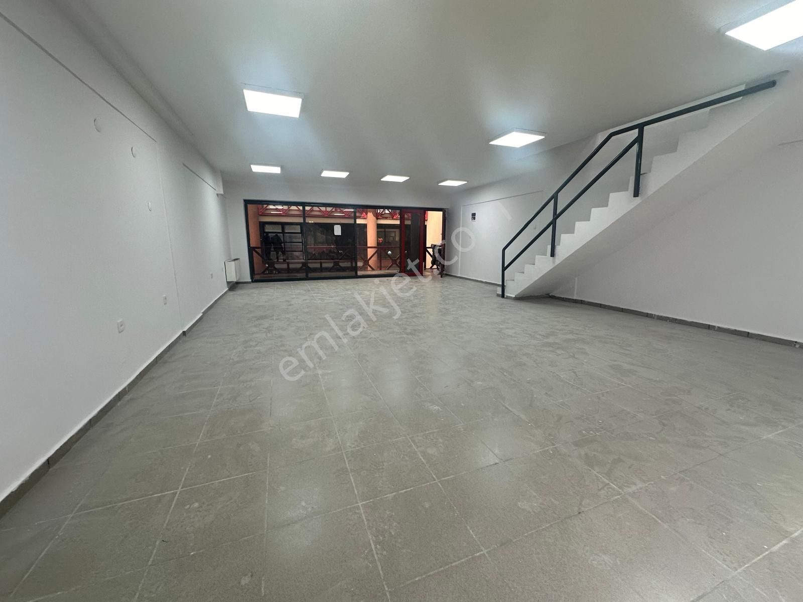 Em-of Emlaktan Düz Ayak Masrafsız 160 M2 Kiralık A2 Tipi İş Yeri - Görsel 9