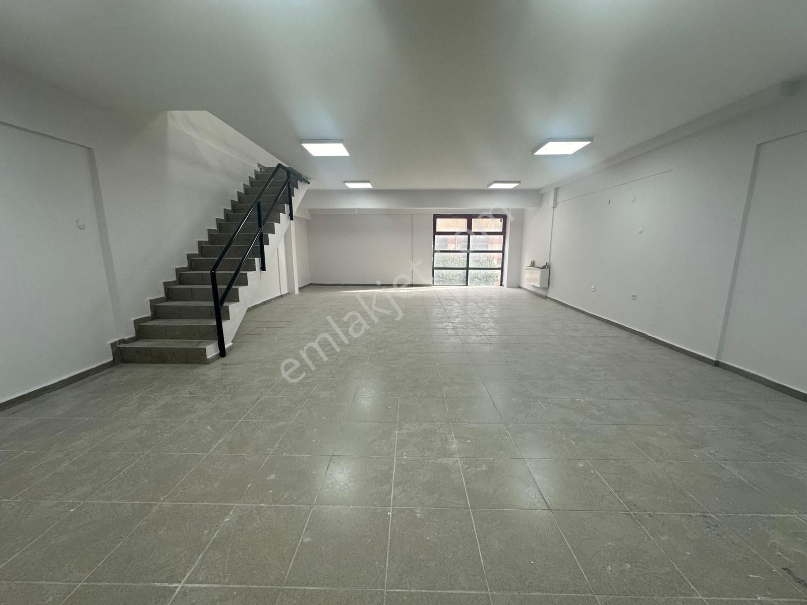 Em-of Emlaktan Düz Ayak Masrafsız 160 M2 Kiralık A2 Tipi İş Yeri - Görsel 8