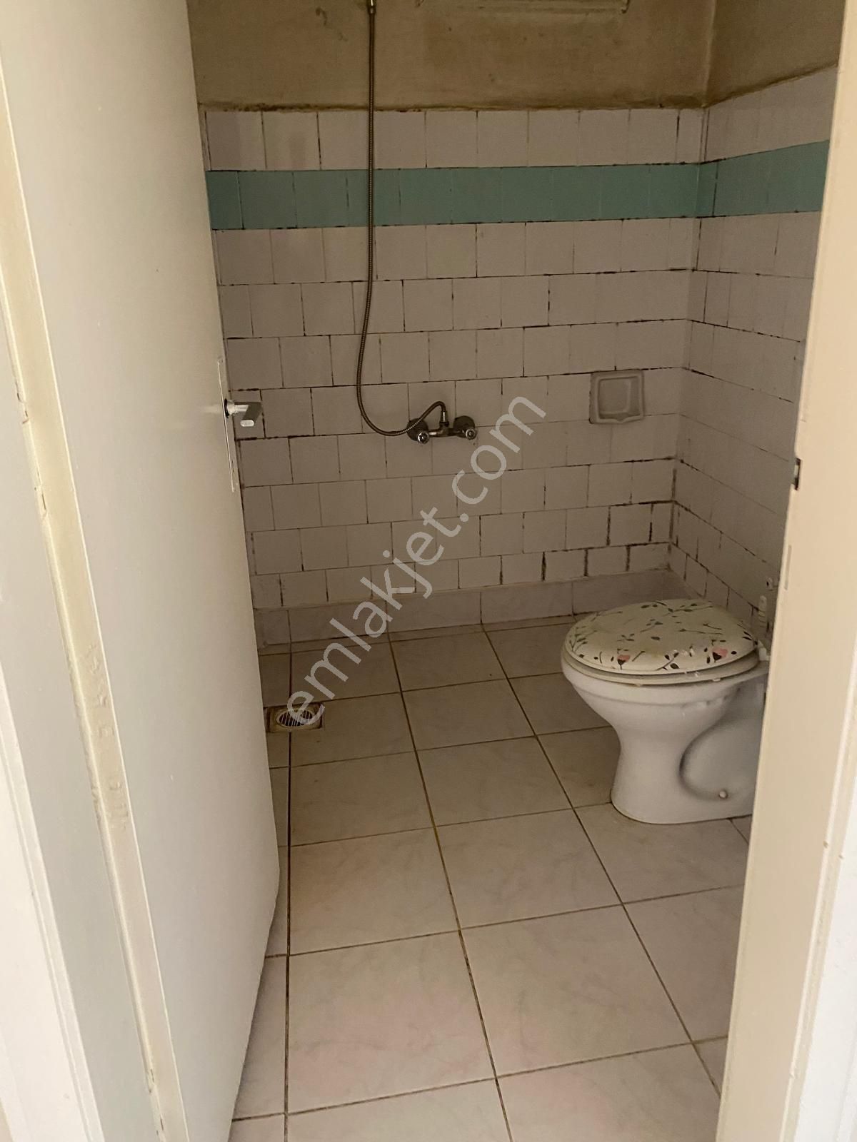 İsa Kavak Gayrimenkul'den Meram Yaka’da Kiralık Geniş 2+1 Daire - Görsel 6